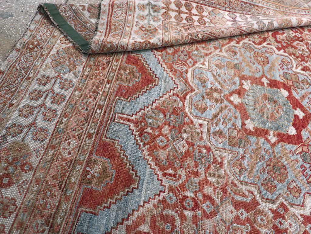Early 20th Century Persian Shiraz Accent Carpet For Sale 2