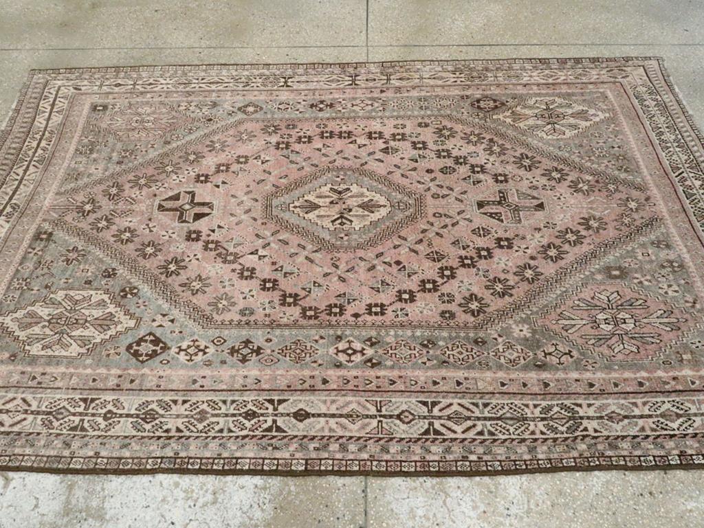 Hand-Knotted Early 20th Century Persian Shiraz Accent Rug For Sale