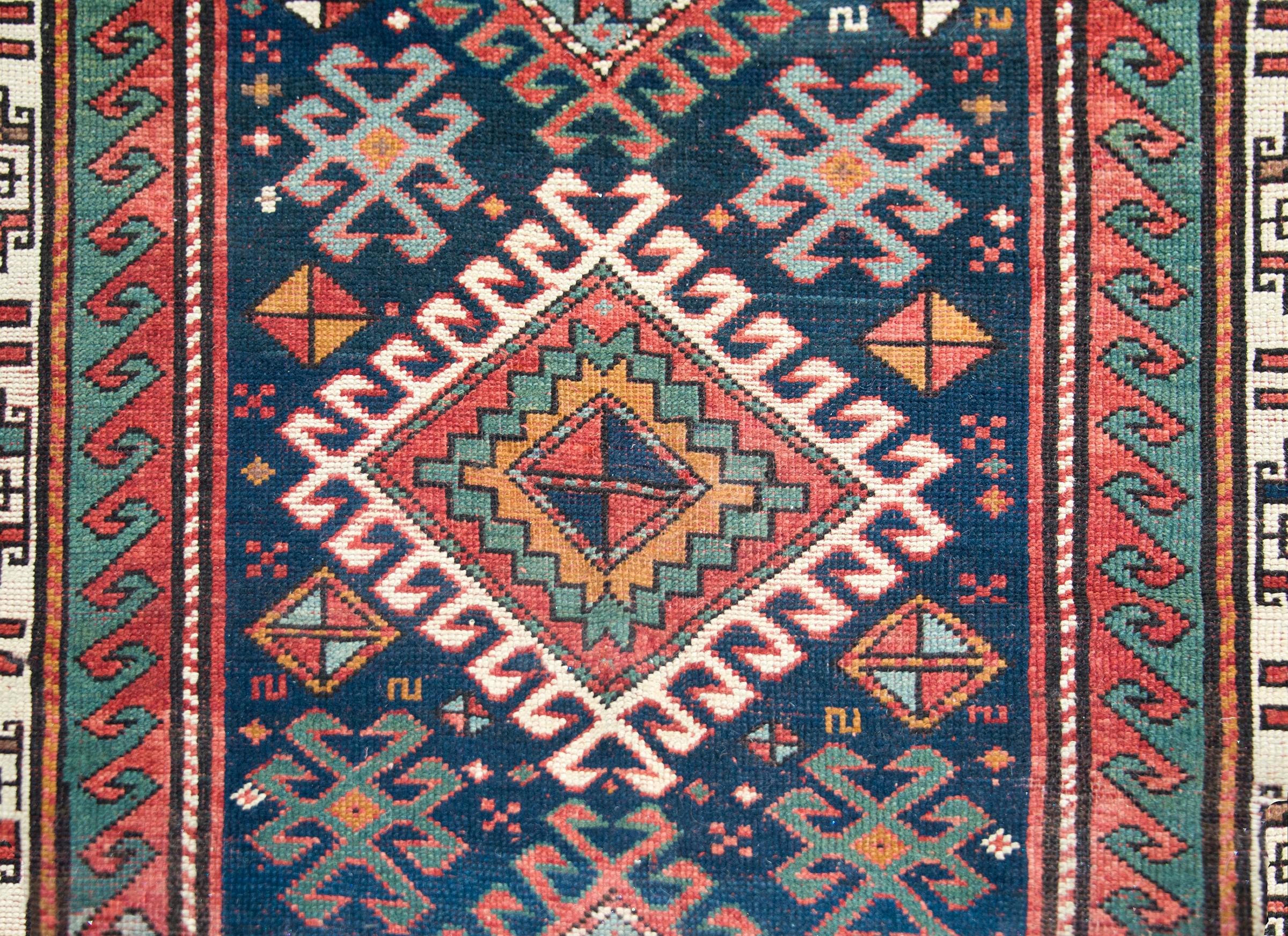 Early 20th Century Persian Shirvan Rug For Sale 3
