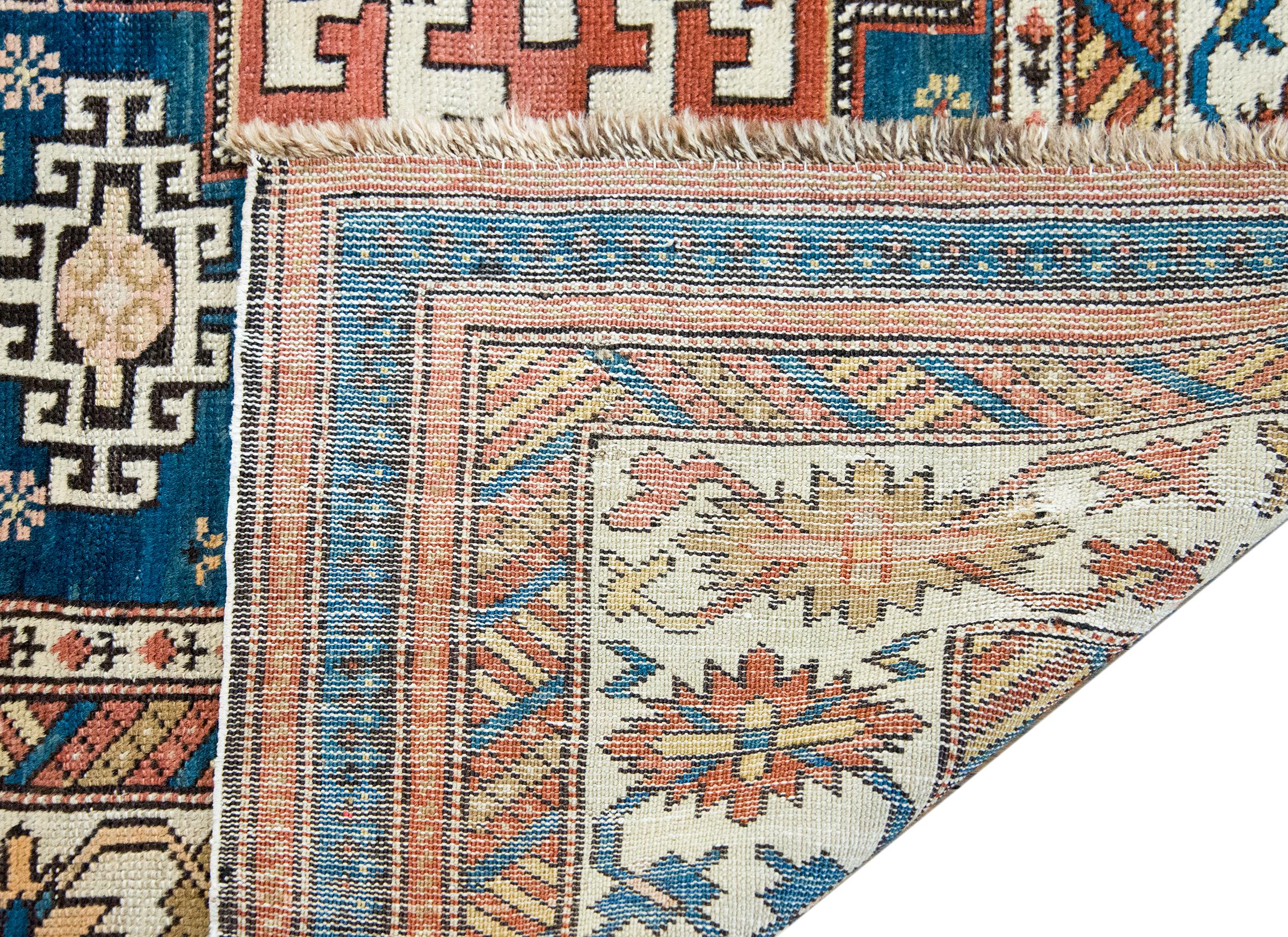 Tappeto persiano Shirvan dei primi del Novecento in vendita 6