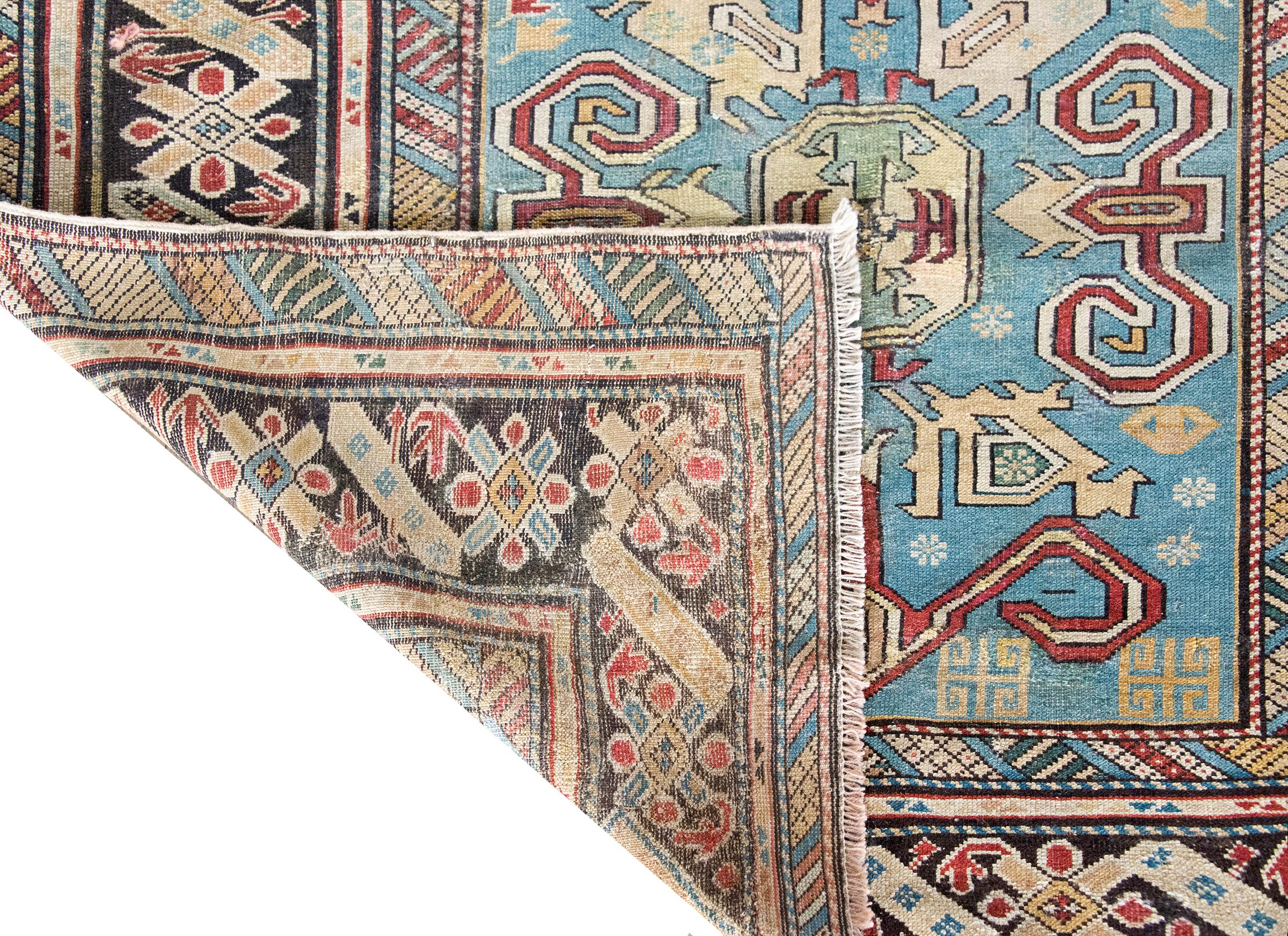 Early 20th Century Persian Shirvan Rug For Sale 9
