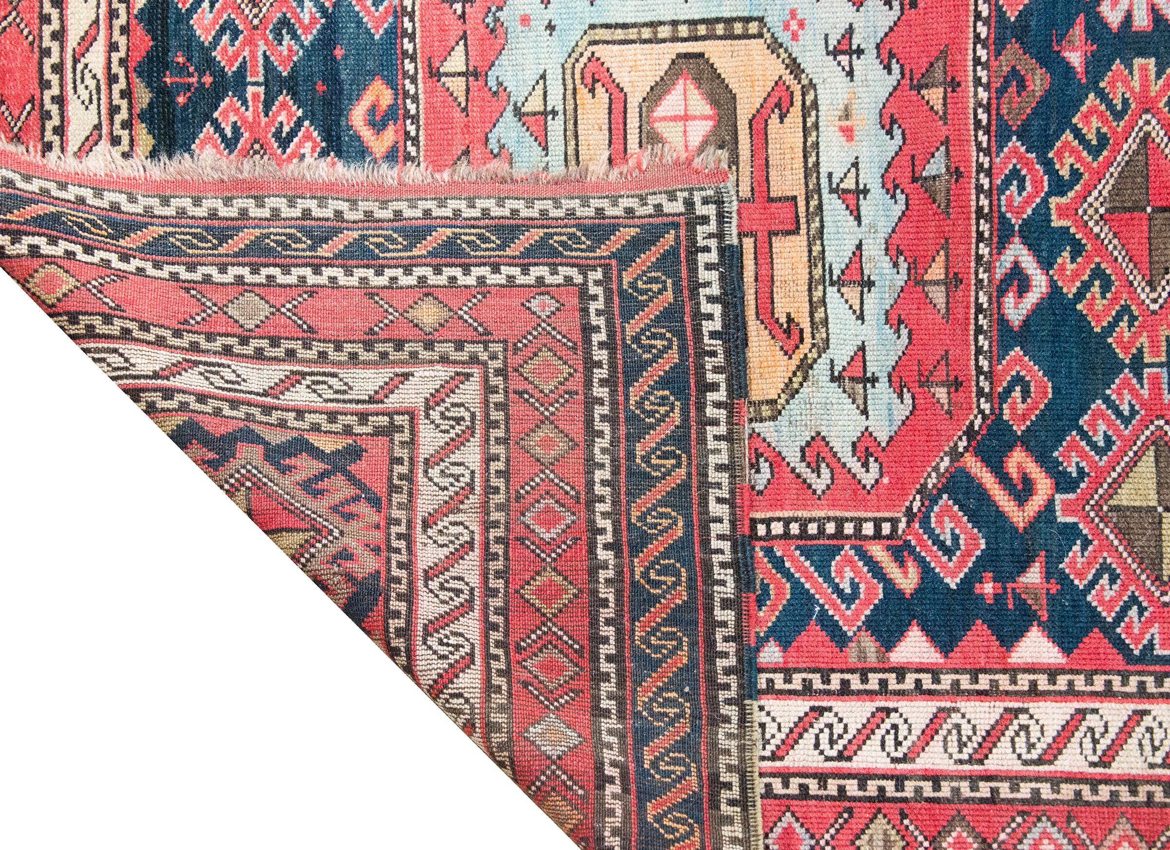 Persischer Shrivan-Teppich des frühen 20. Jahrhunderts im Angebot 6