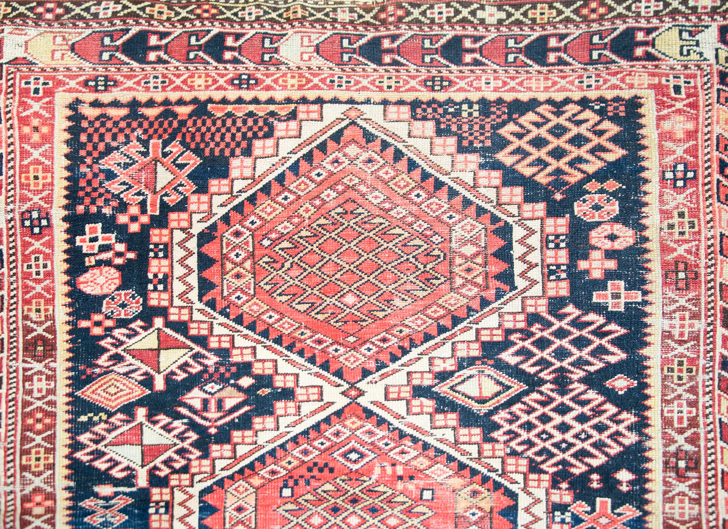 Tapis persan Shriven du début du 20e siècle en vente 3