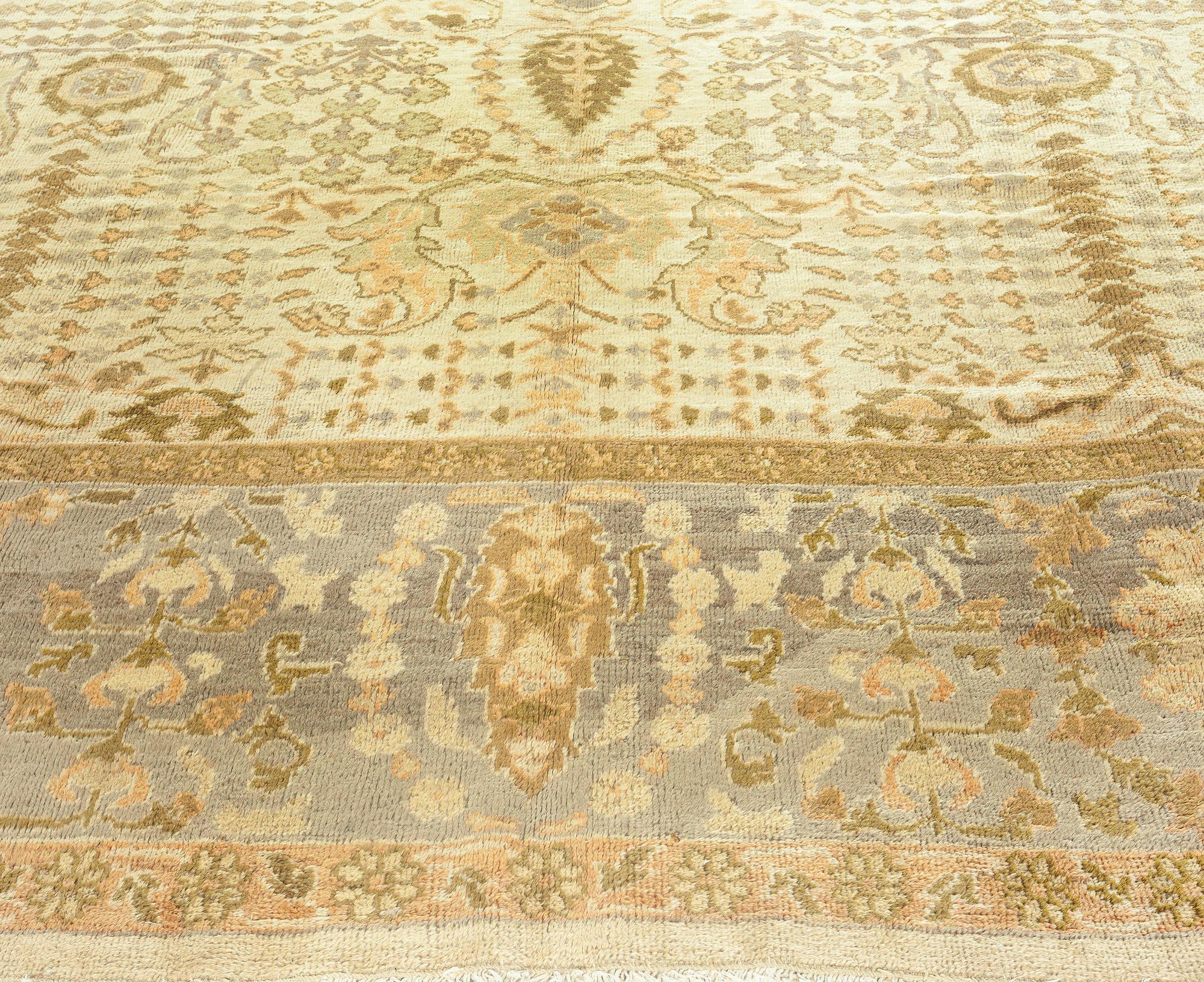 Tapis persan Sultanabad Doris Leslie Blau début du 20e siècle Bon état - En vente à New York, NY