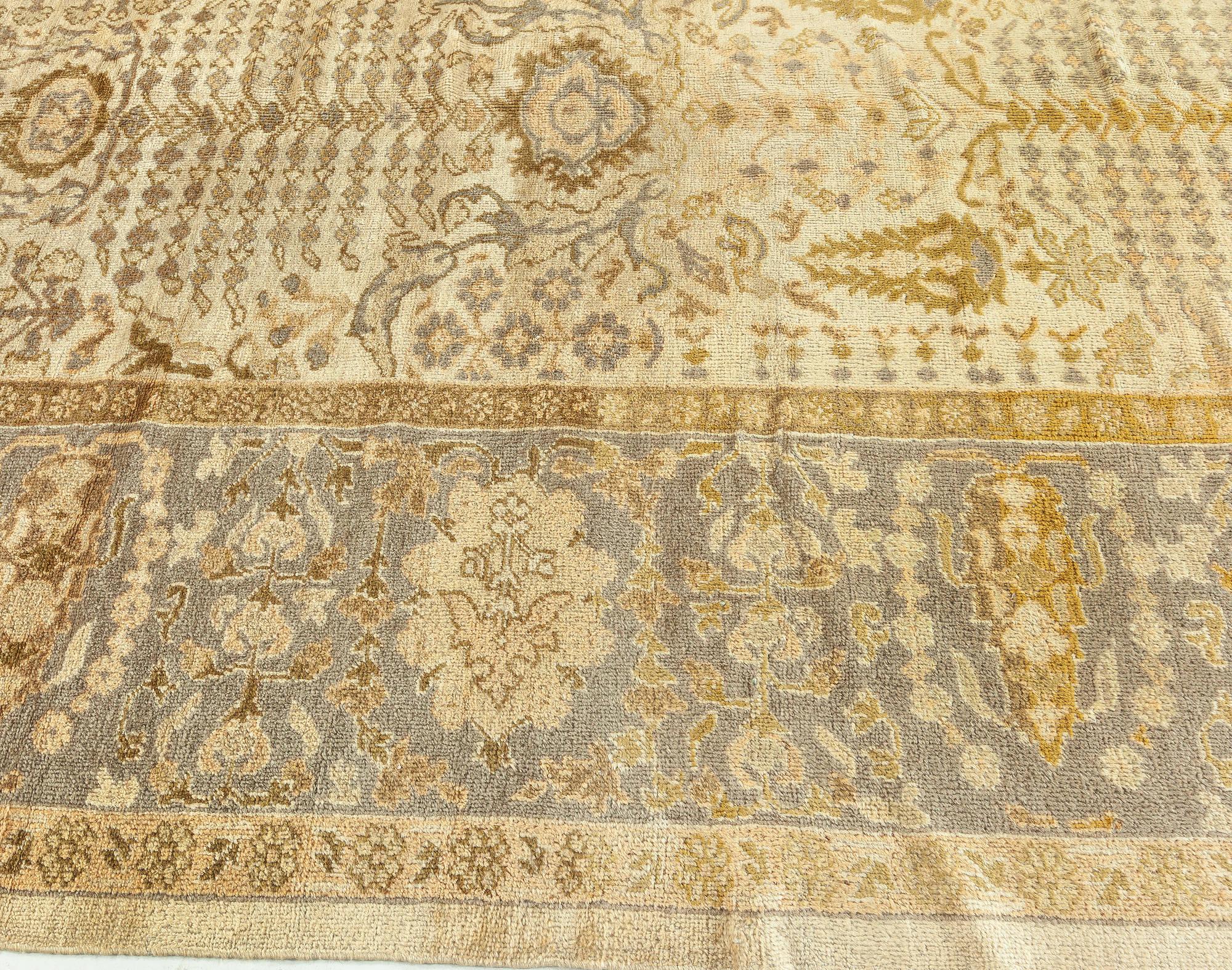 20ième siècle Tapis persan Sultanabad Doris Leslie Blau début du 20e siècle en vente