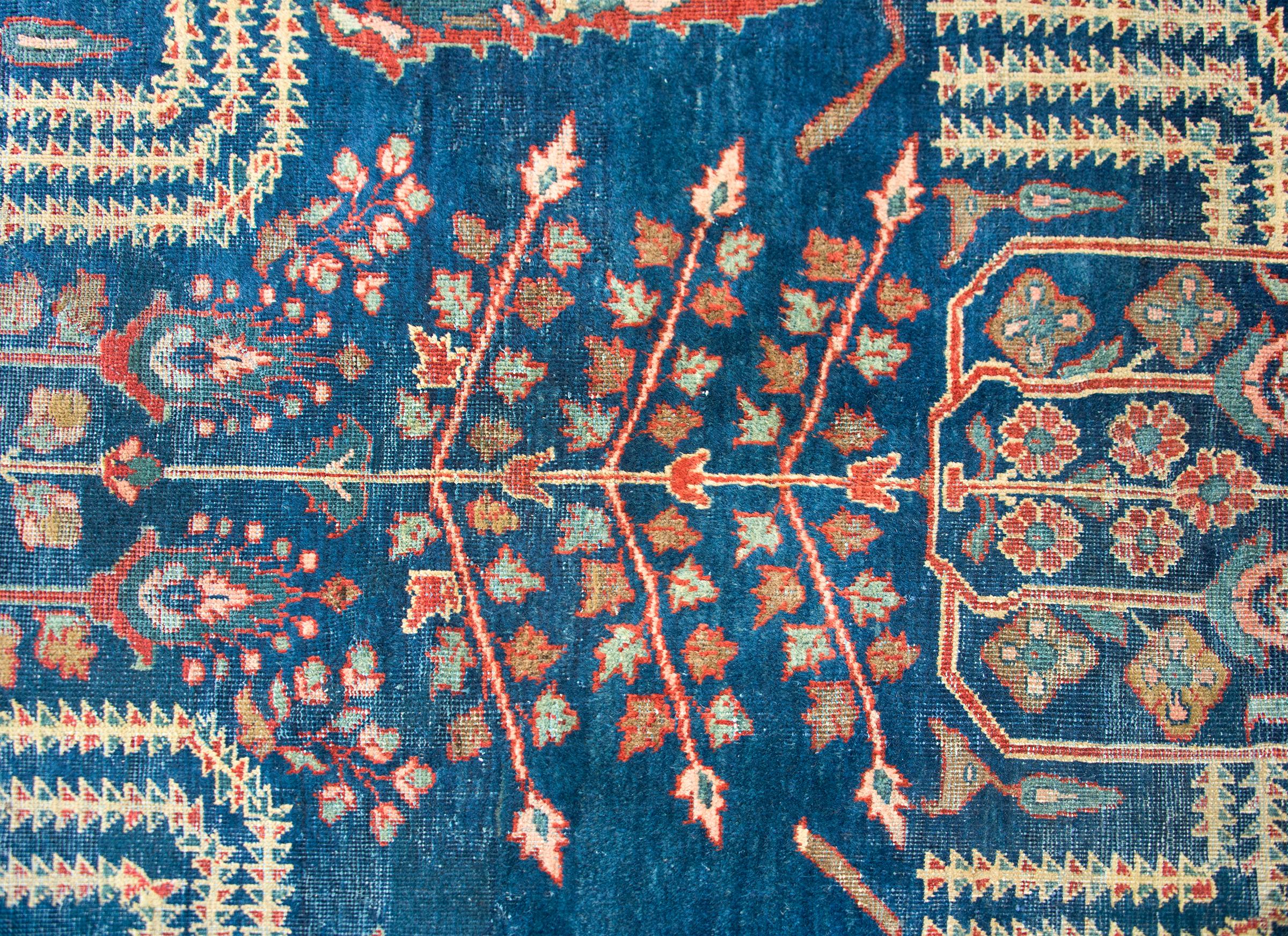 Early 20th Century Persian Sultanabad For Sale 3