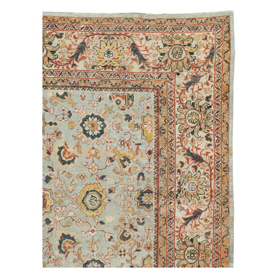 Perse Tapis persan Sultanabad du début du 20e siècle de taille standard en bleu clair et beige en vente