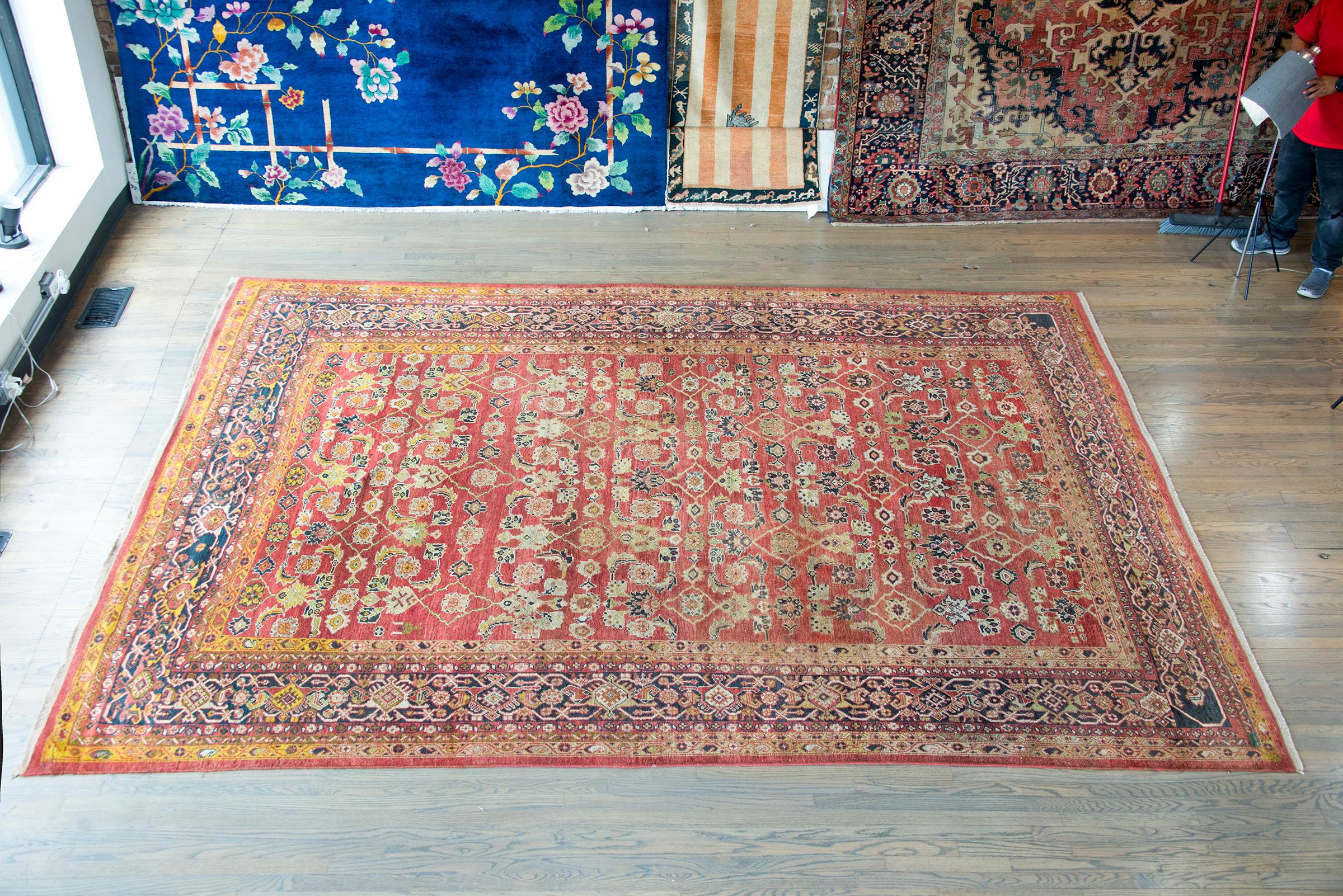 Early 20th Century Persian Sultanabad Rug For Sale 11