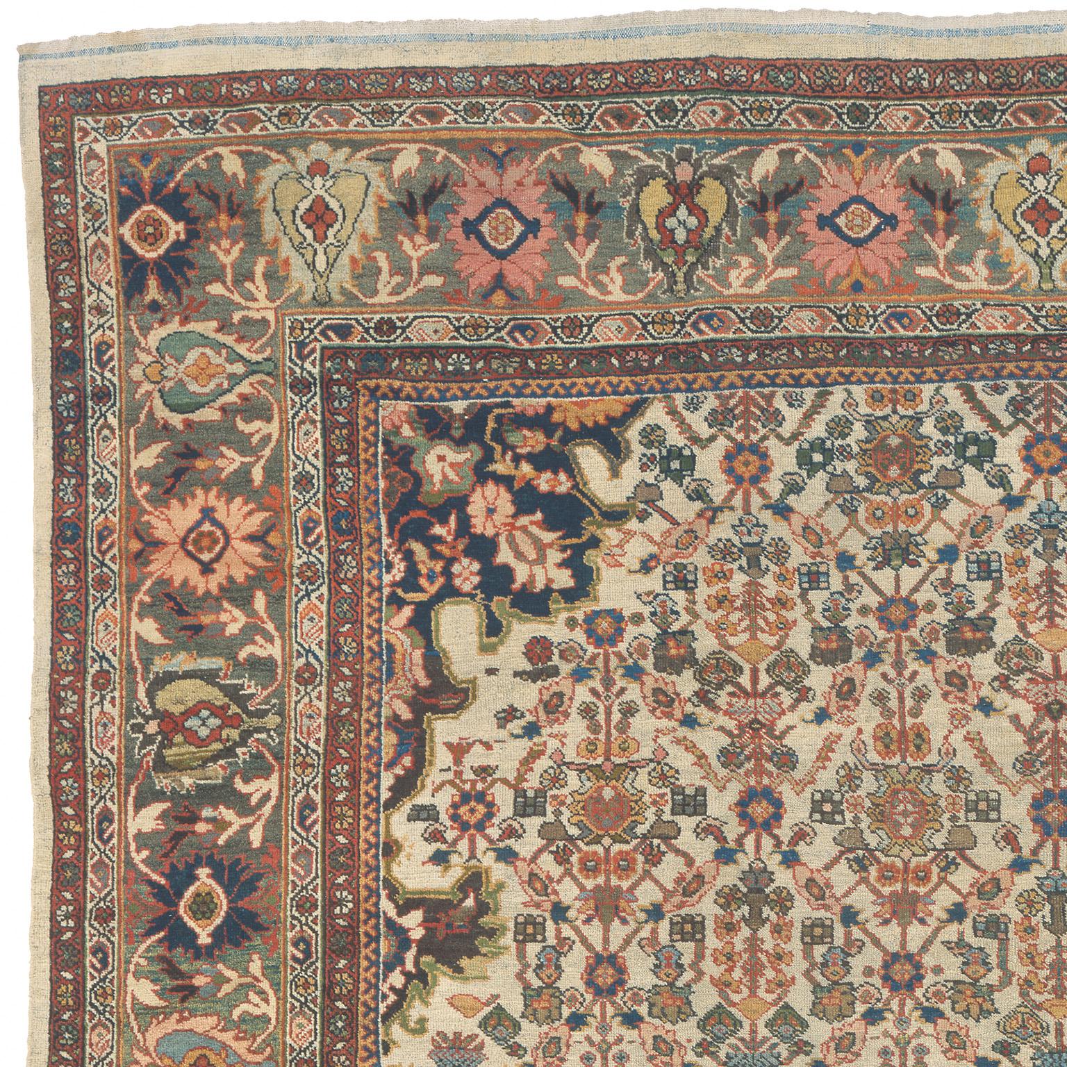 Hand-Woven Early 20th Century Persian Sultanabad Rug For Sale