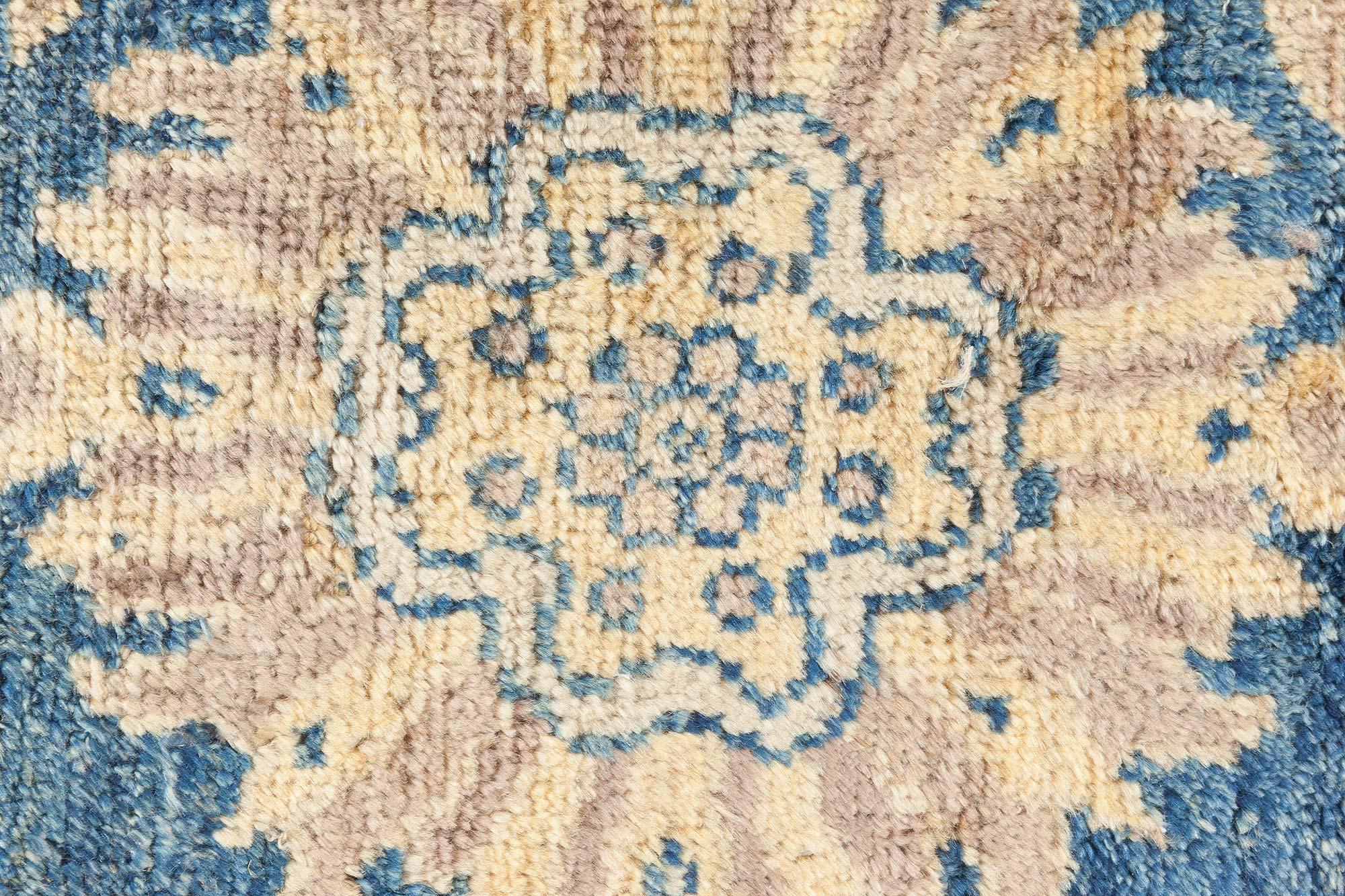 Persischer Sultanabad-Teppich des frühen 20. Jahrhunderts (Handgeknüpft) im Angebot
