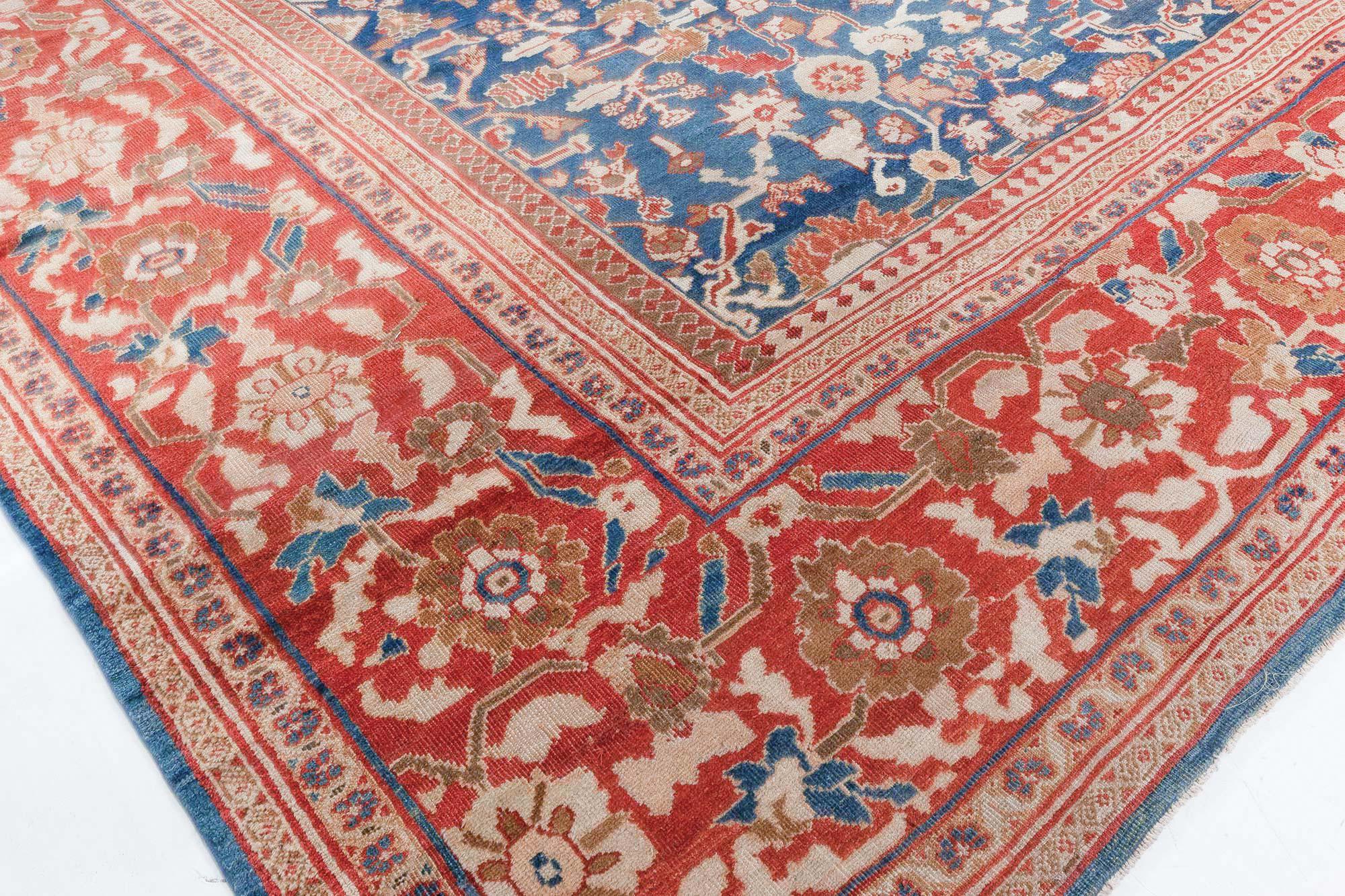 Early 20th Century Persian Sultanabad Rug For Sale 3