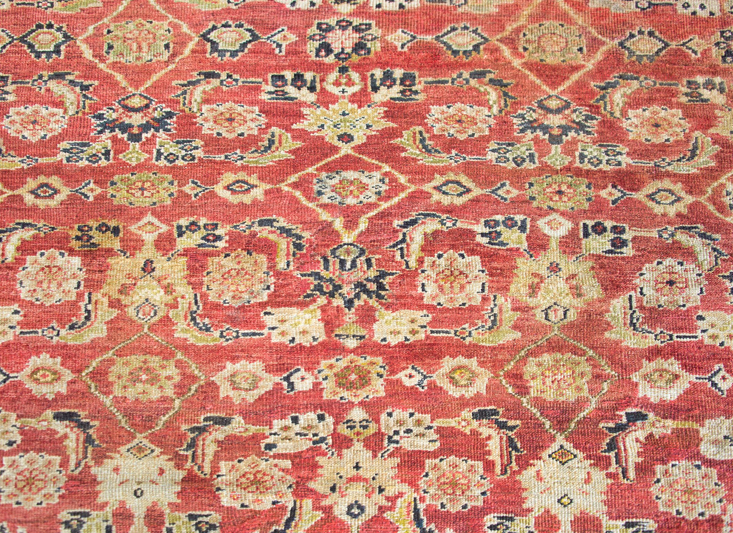 Early 20th Century Persian Sultanabad Rug For Sale 4