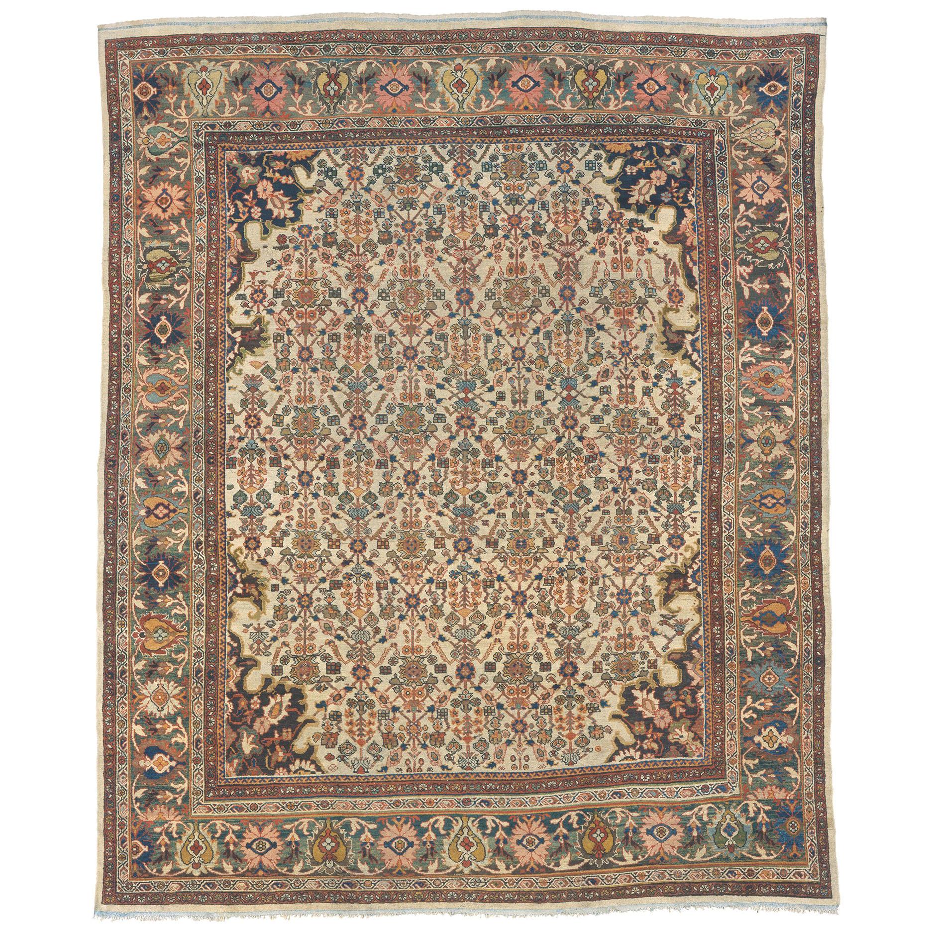 Early 20th Century Persian Sultanabad Rug For Sale