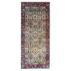 Early 20th Century Persian Sultanabad Rug