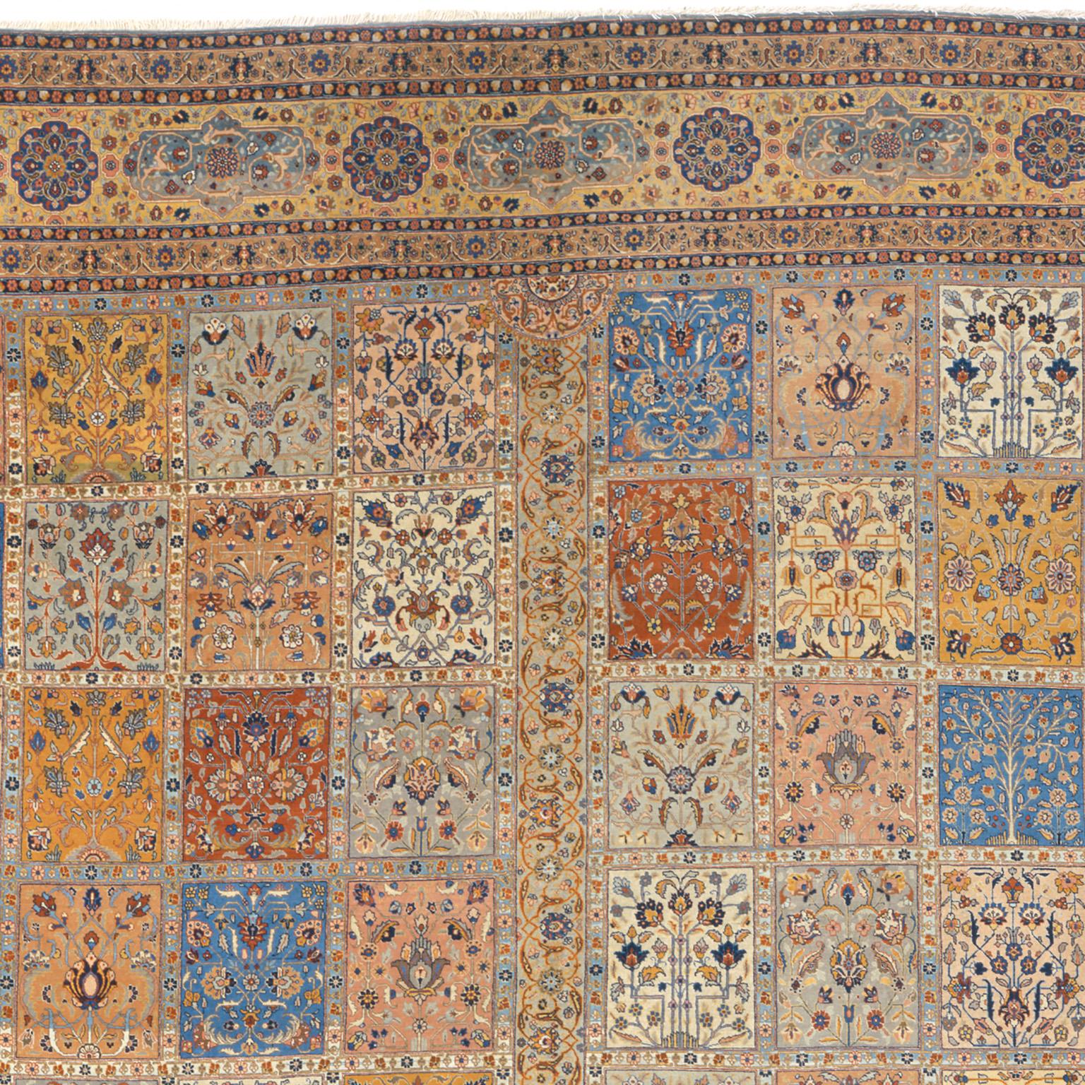Early 20th Century Persian Tabriz Garden Design Rug In Good Condition For Sale In New York, NY