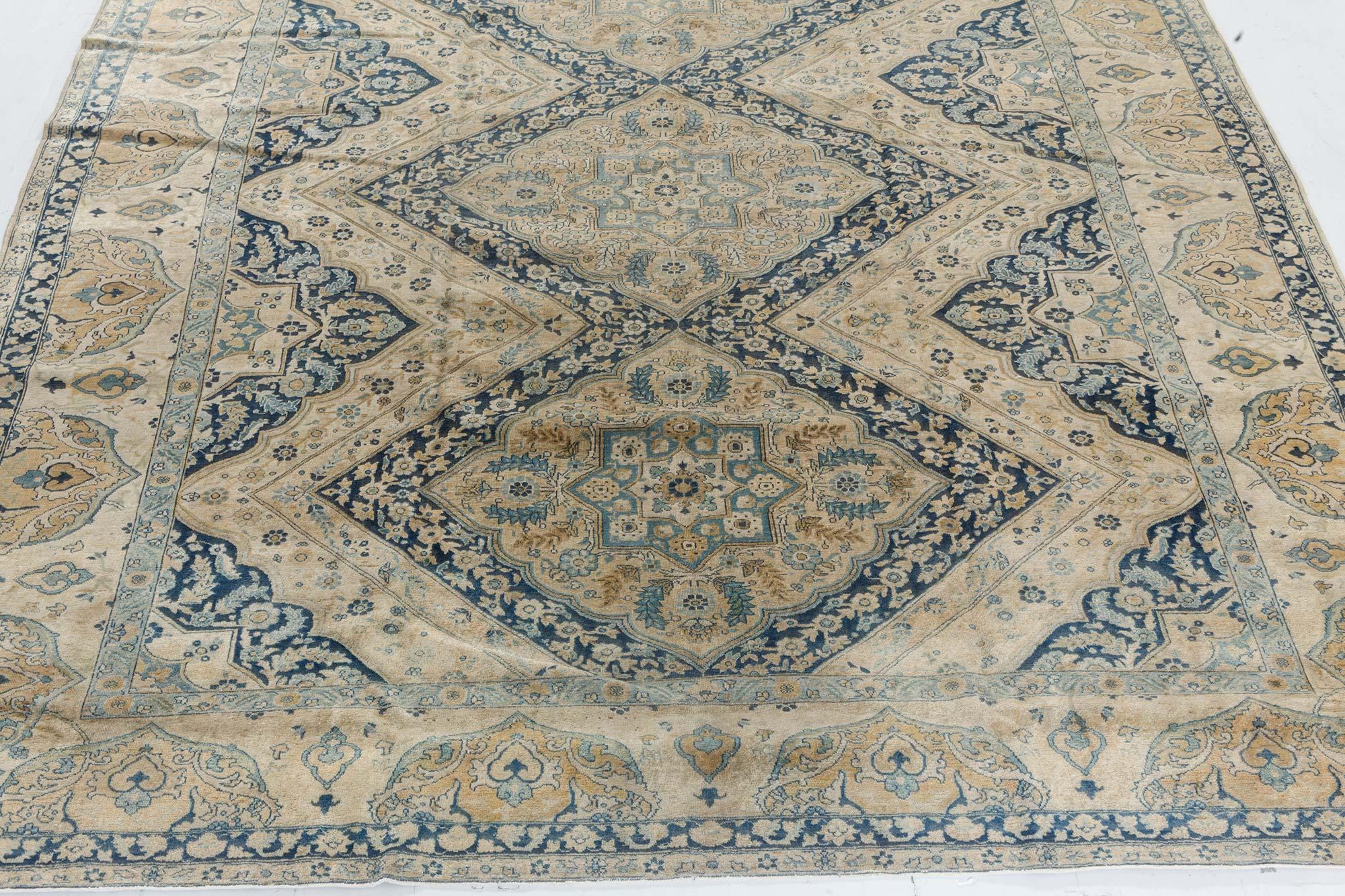 Early 20th Century Persian Tabriz Handmade Carpet For Sale 2