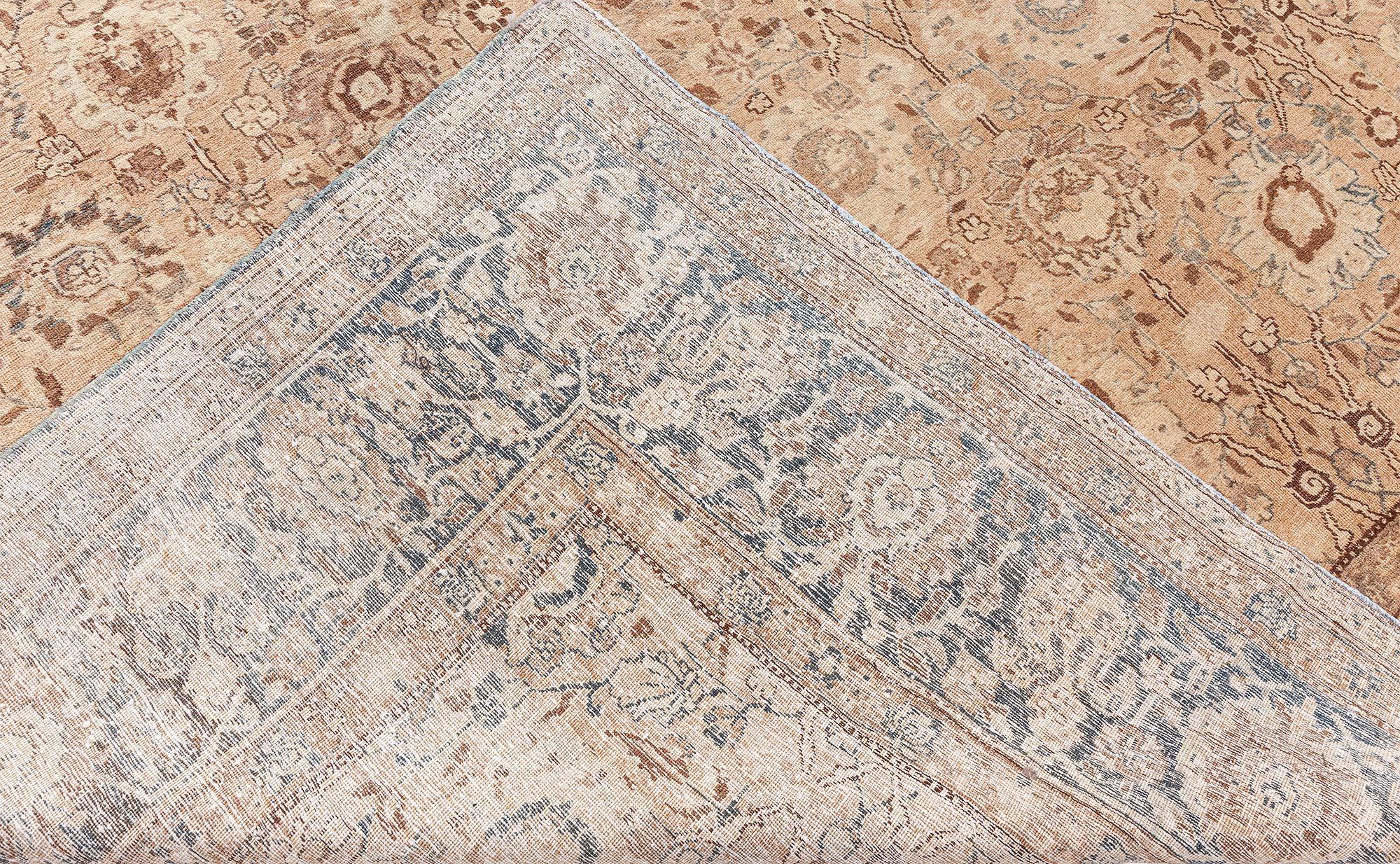 Tapis persan Tabriz du début du 20ème siècle Doris Leslie Blau en vente 4