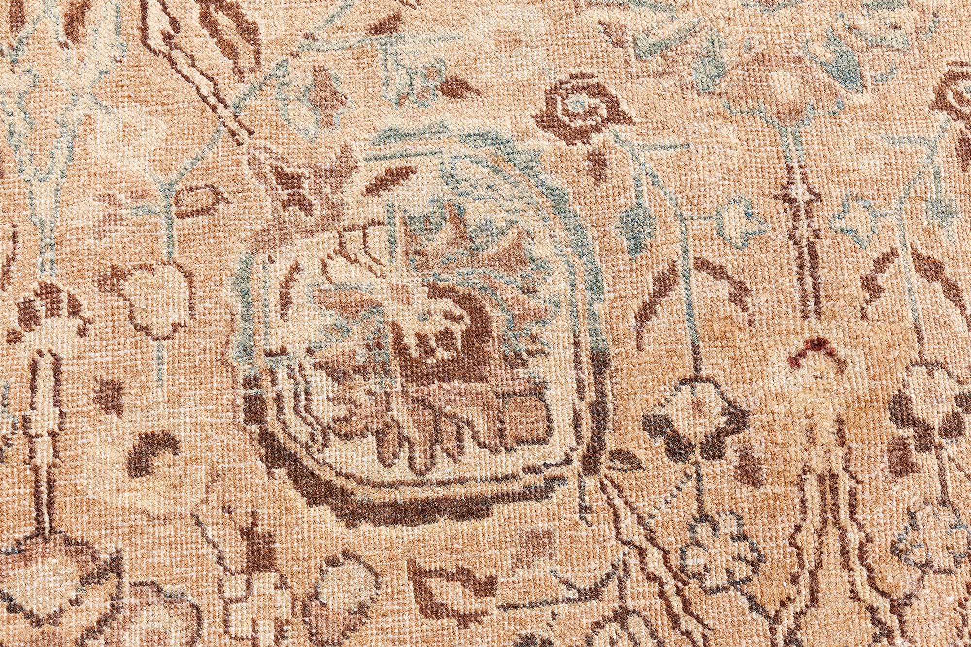 Perse Tapis persan Tabriz du début du 20ème siècle Doris Leslie Blau en vente