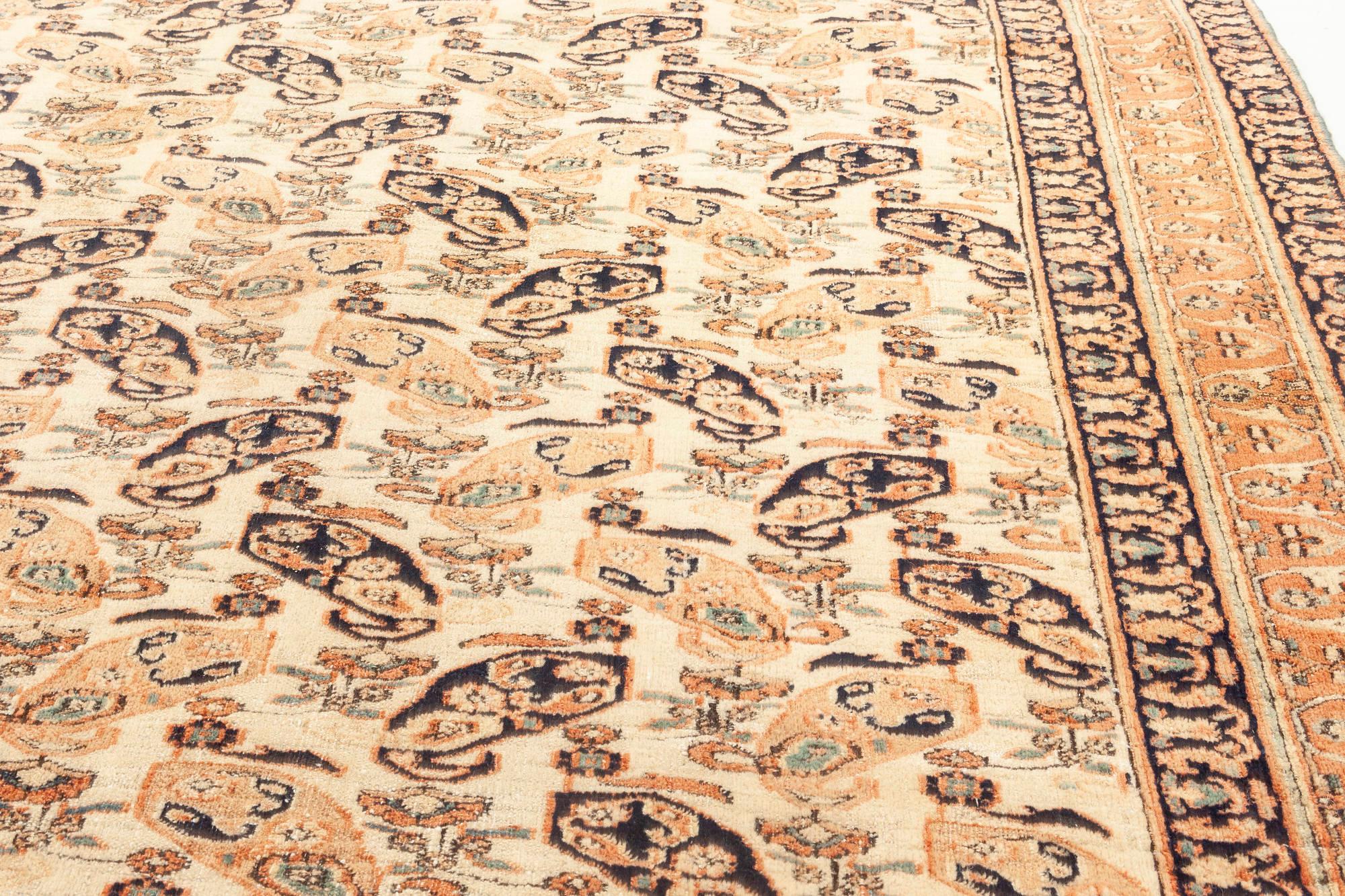 Early 20th Century Persian Tabriz Handmade Wool Rug In Good Condition For Sale In New York, NY