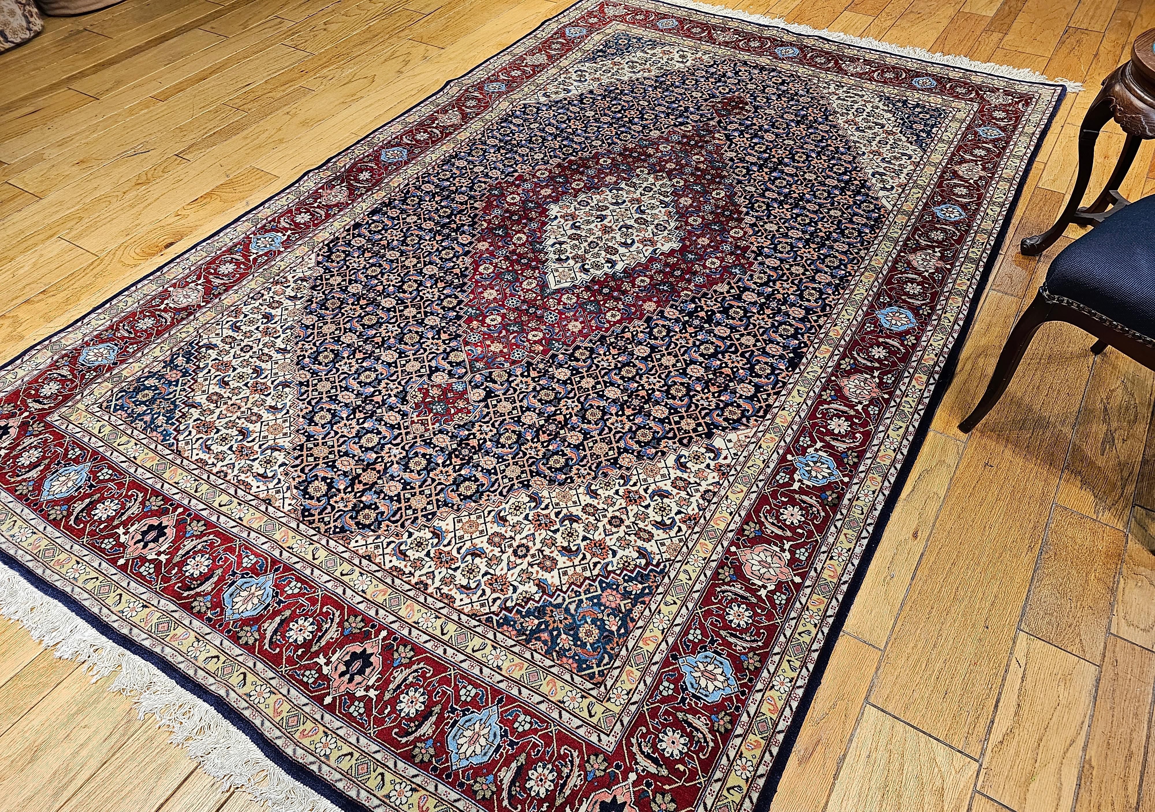 Tappeto Tabriz Mahi persiano dei primi del Novecento con motivi geometrici in vendita 7