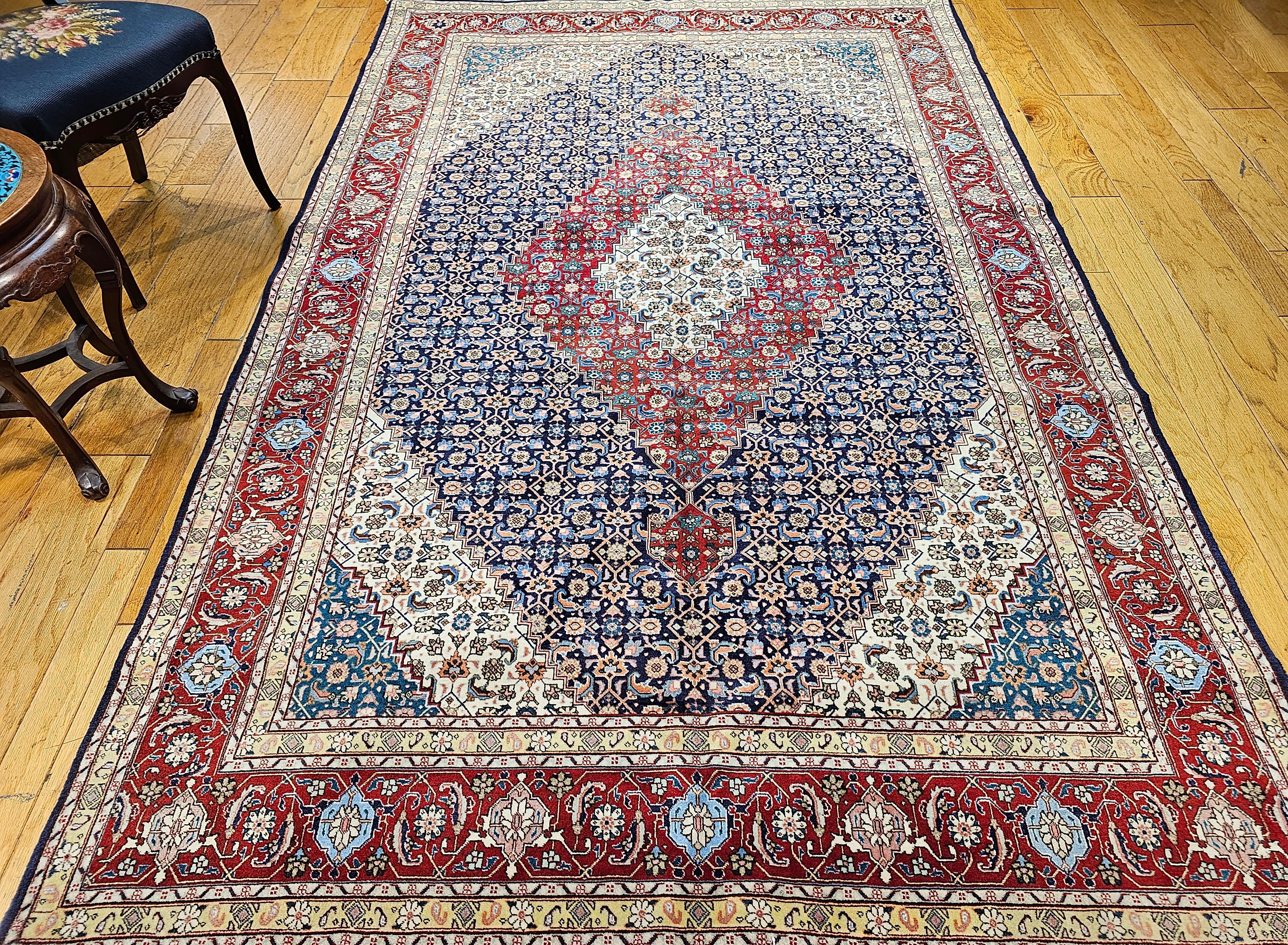 Tappeto Tabriz Mahi persiano dei primi del Novecento con motivi geometrici in vendita 10