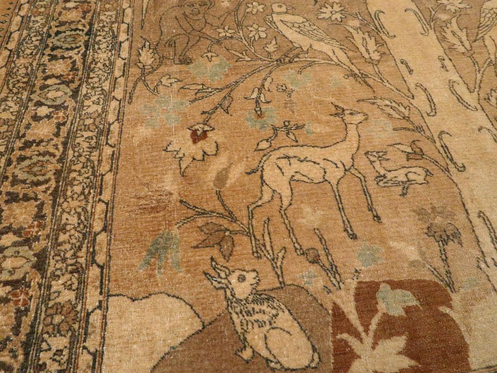 Alfombra de acento pictórica persa Tabriz de principios del siglo XX Persa en venta