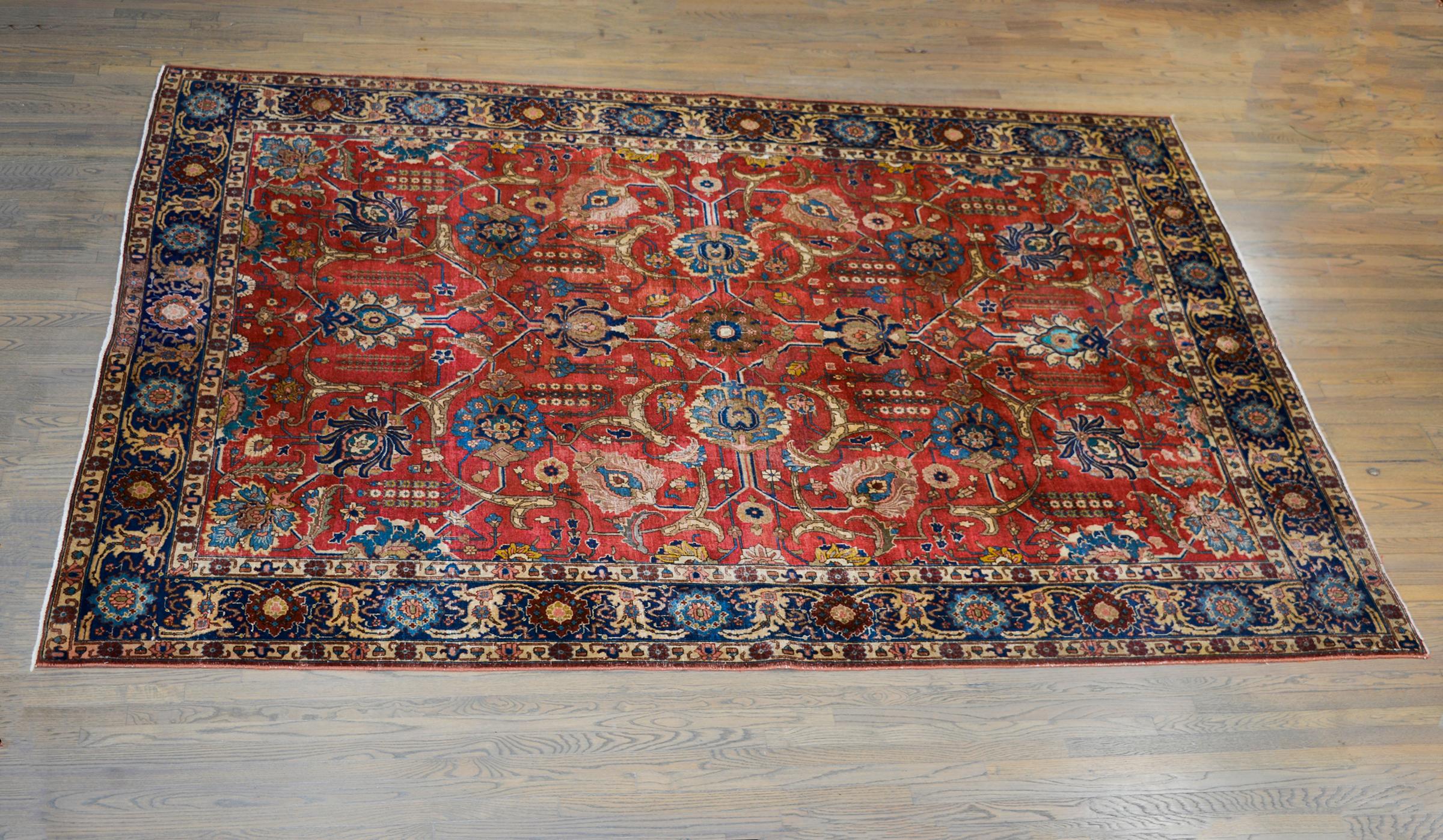 Early 20th Century Persian Tabriz Rug For Sale 6