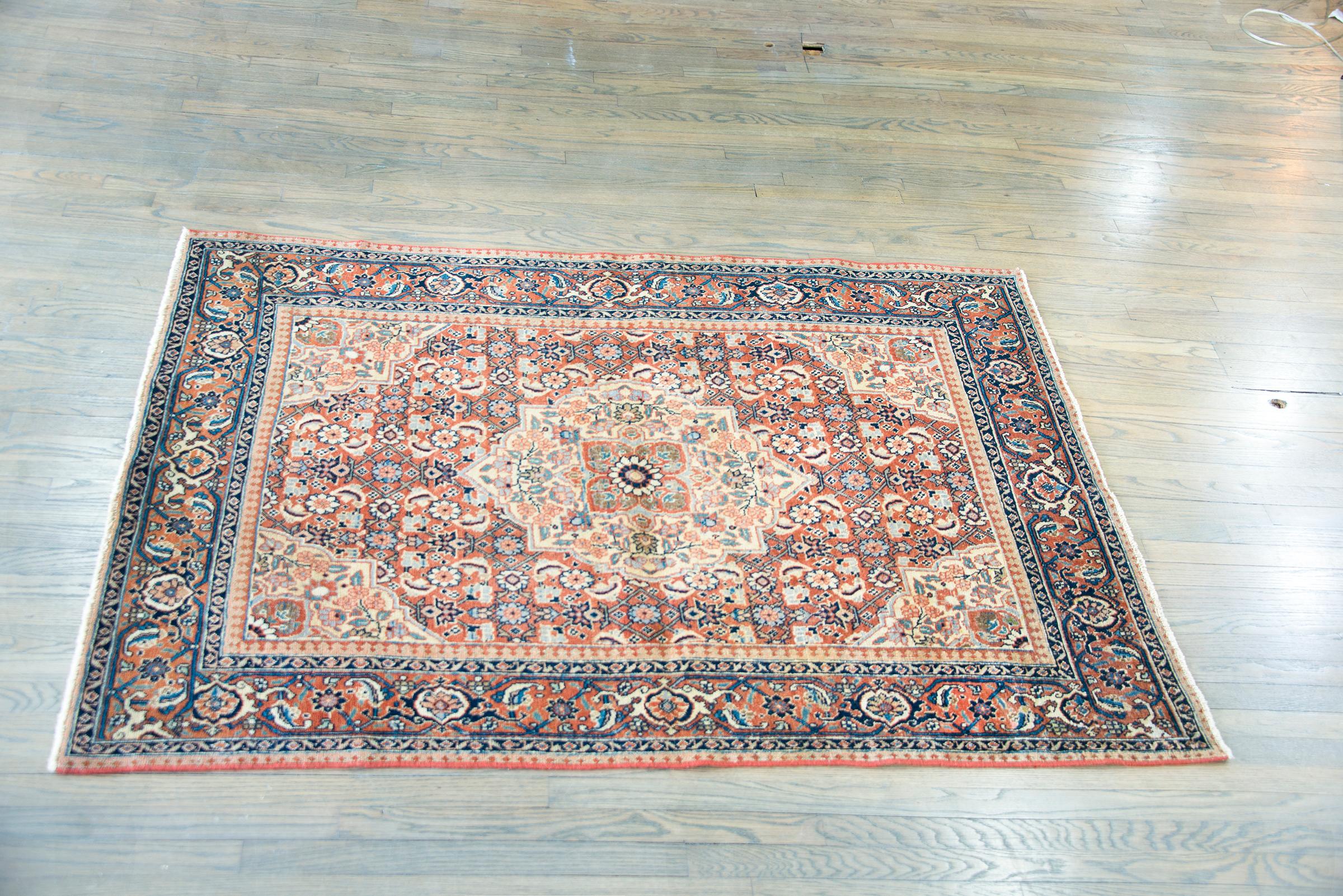 Early 20th Century Persian Tabriz Rug For Sale 9