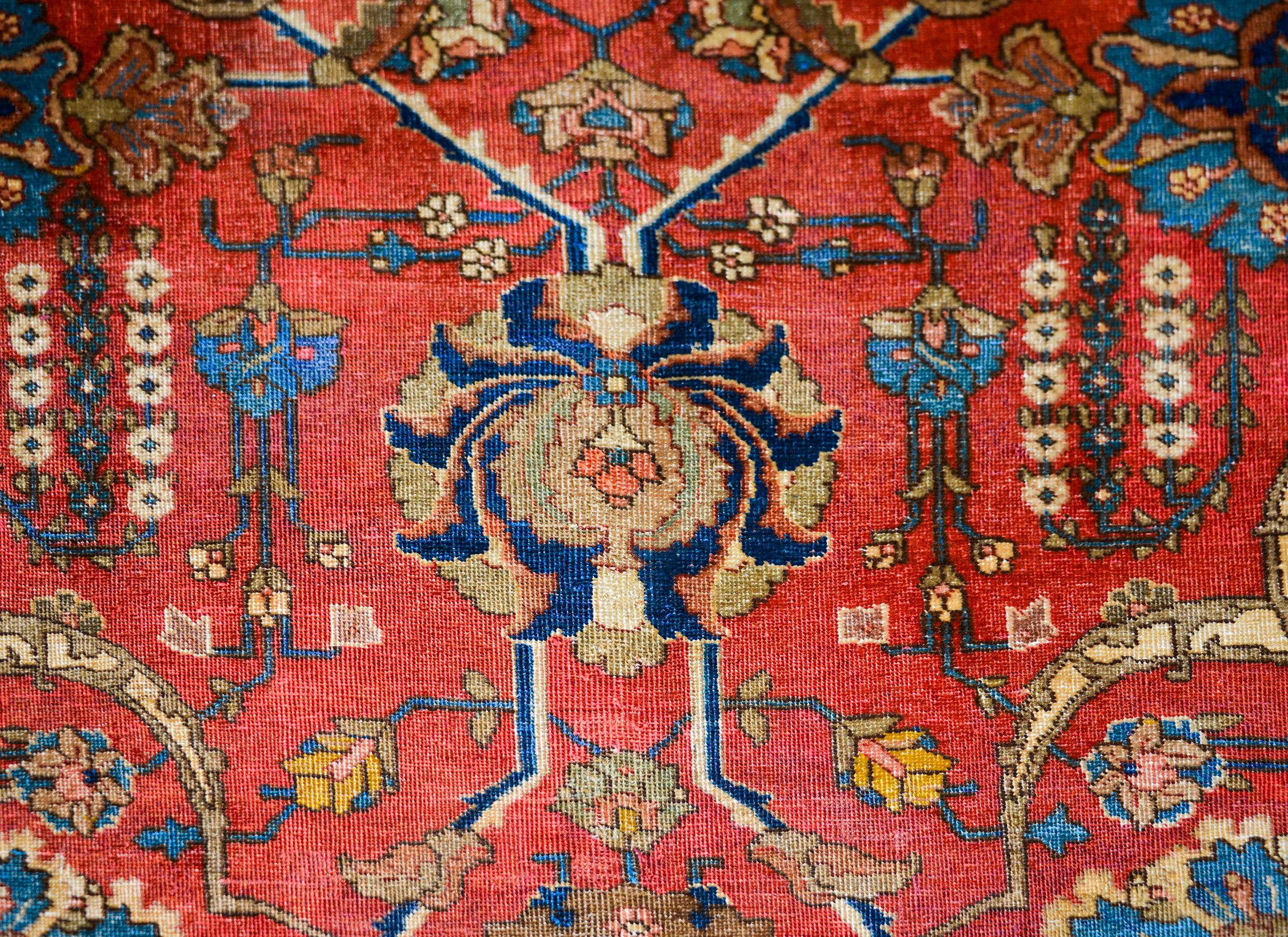 Persischer Täbriz-Teppich aus dem frühen 20. Jahrhundert im Zustand „Gut“ im Angebot in Chicago, IL