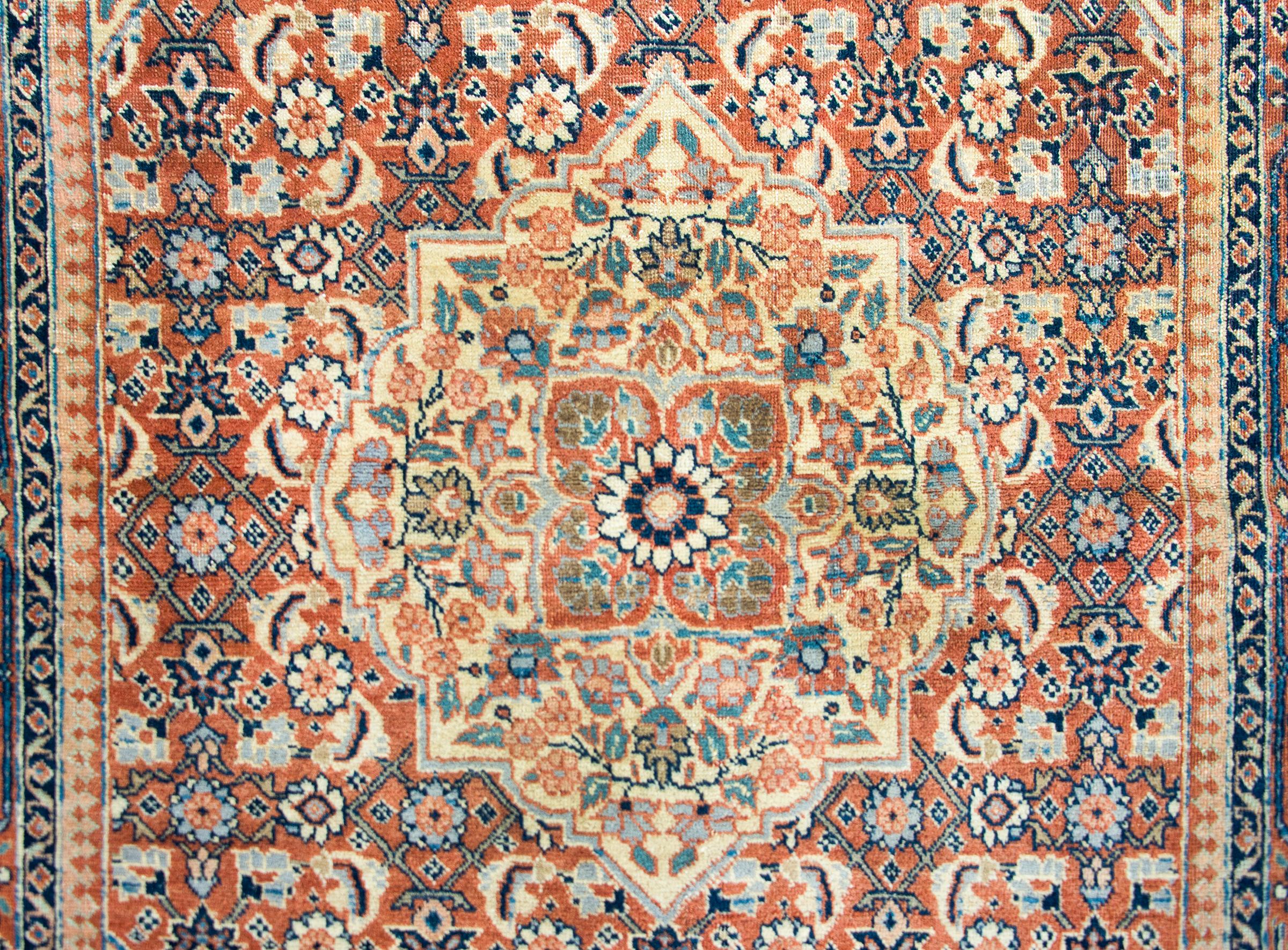 Early 20th Century Persian Tabriz Rug For Sale 3