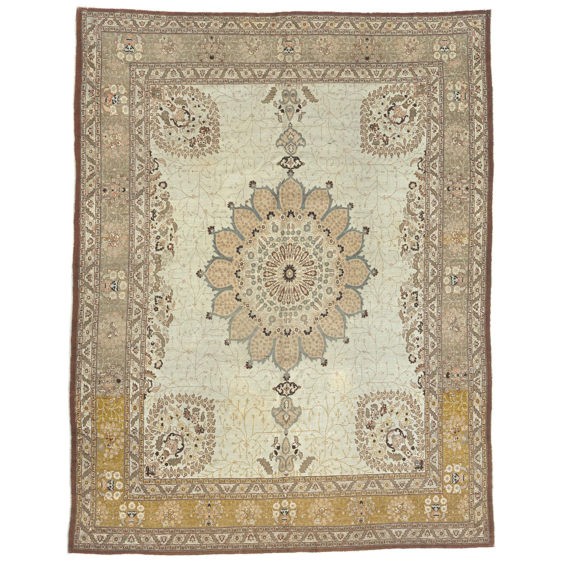 Persischer Täbriz-Teppich aus dem frühen 20. Jahrhundert