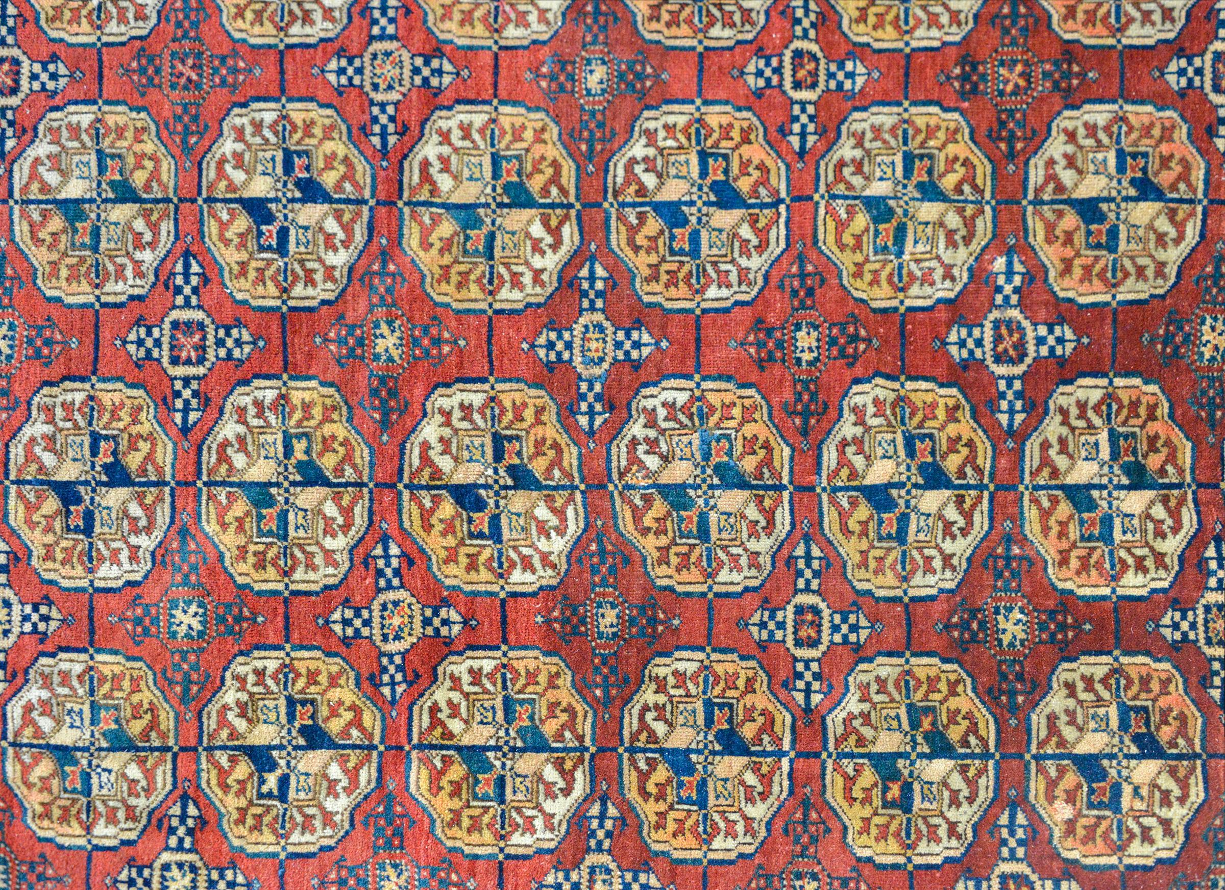 Persischer Tekeh-Teppich des frühen 20. Jahrhunderts (Stammeskunst) im Angebot