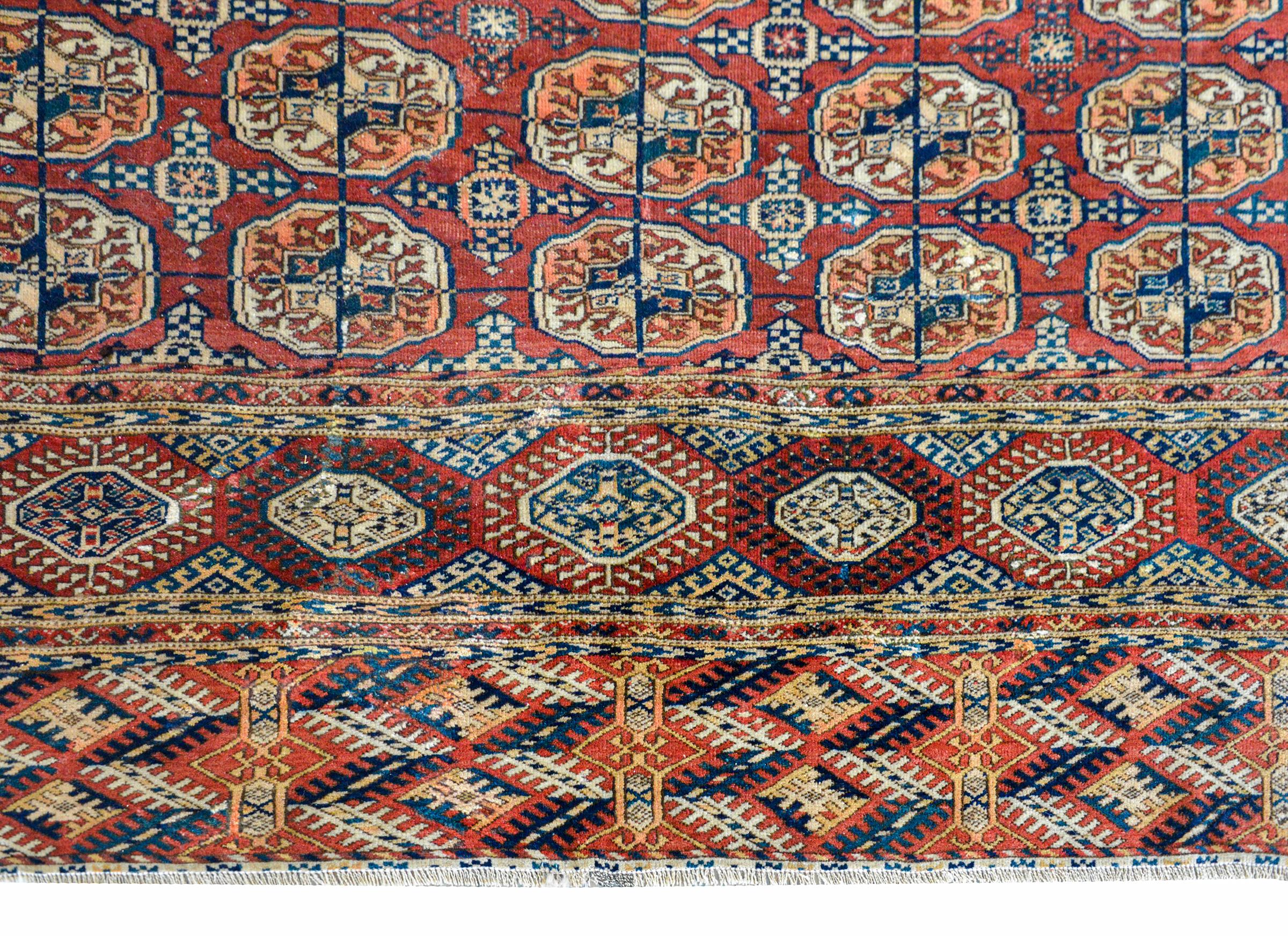 Persischer Tekeh-Teppich des frühen 20. Jahrhunderts im Angebot 1