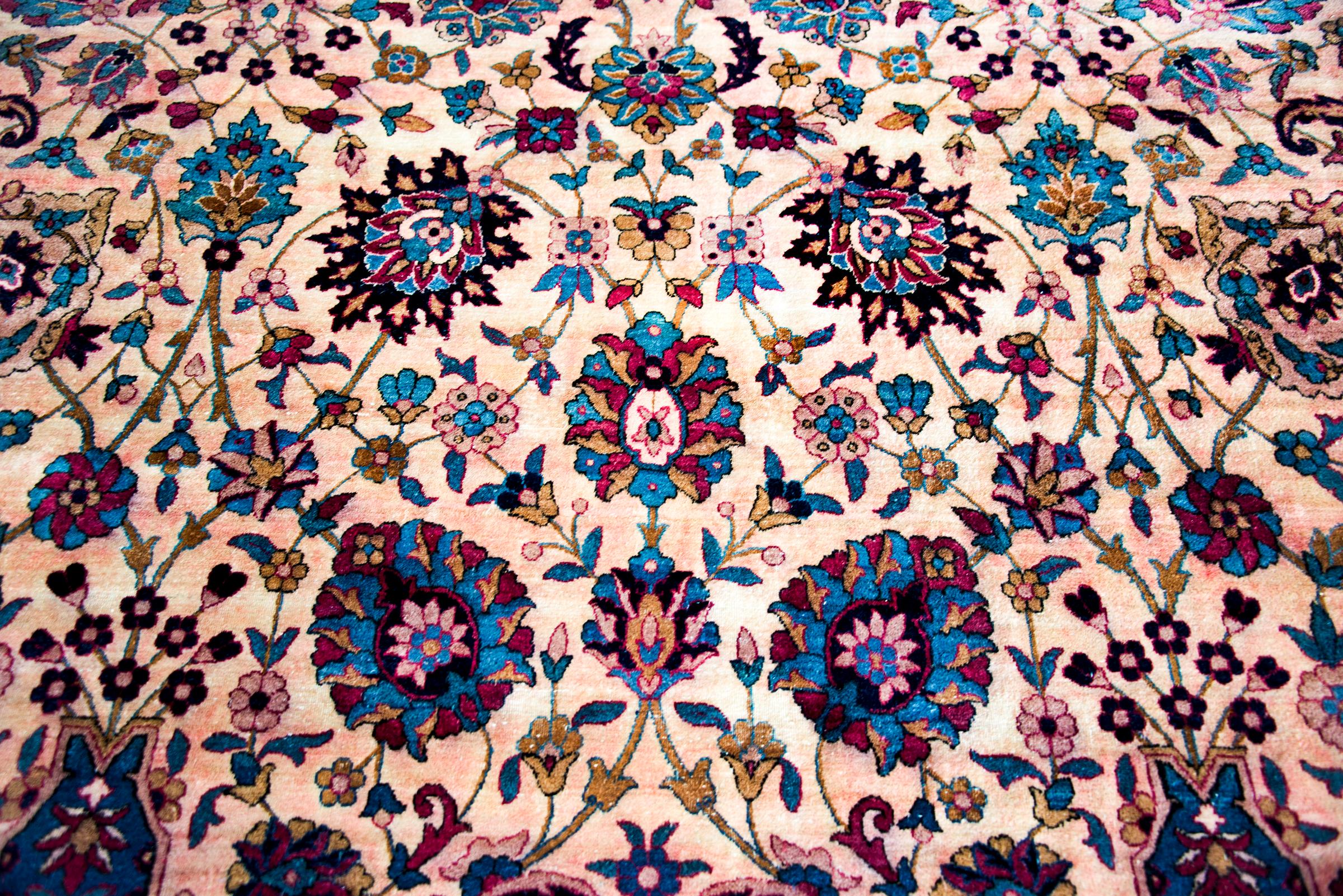 Early 20th Century Persian Yazd Rug For Sale 5