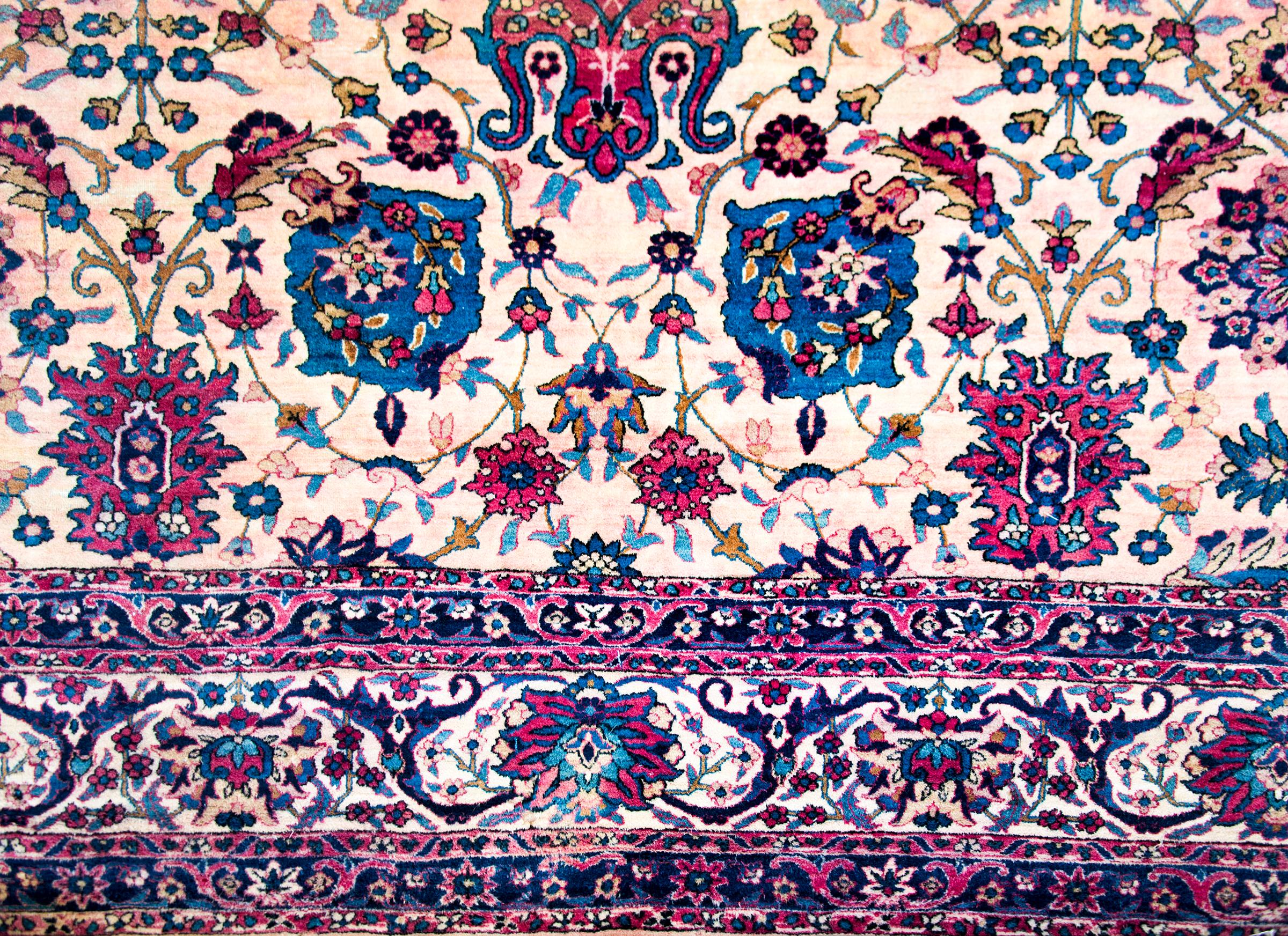 Early 20th Century Persian Yazd Rug For Sale 6