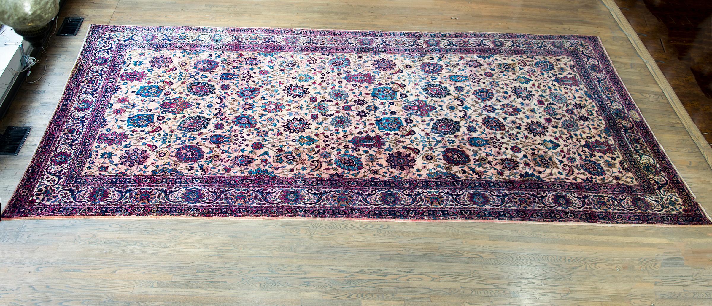 Early 20th Century Persian Yazd Rug For Sale 9