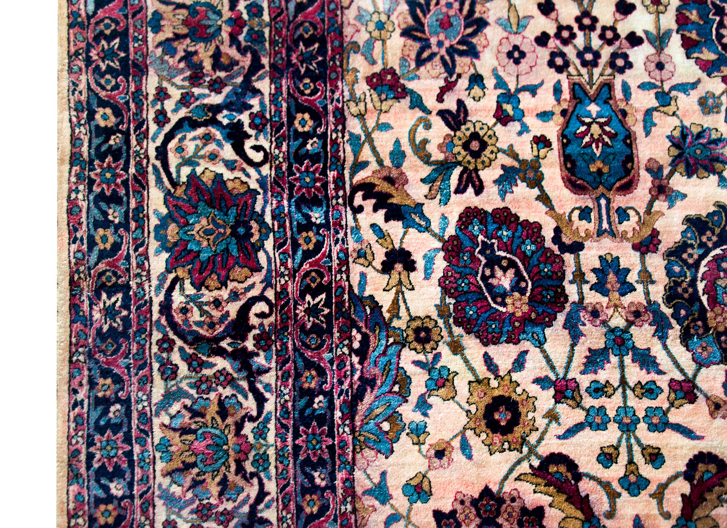 Early 20th Century Persian Yazd Rug For Sale 2