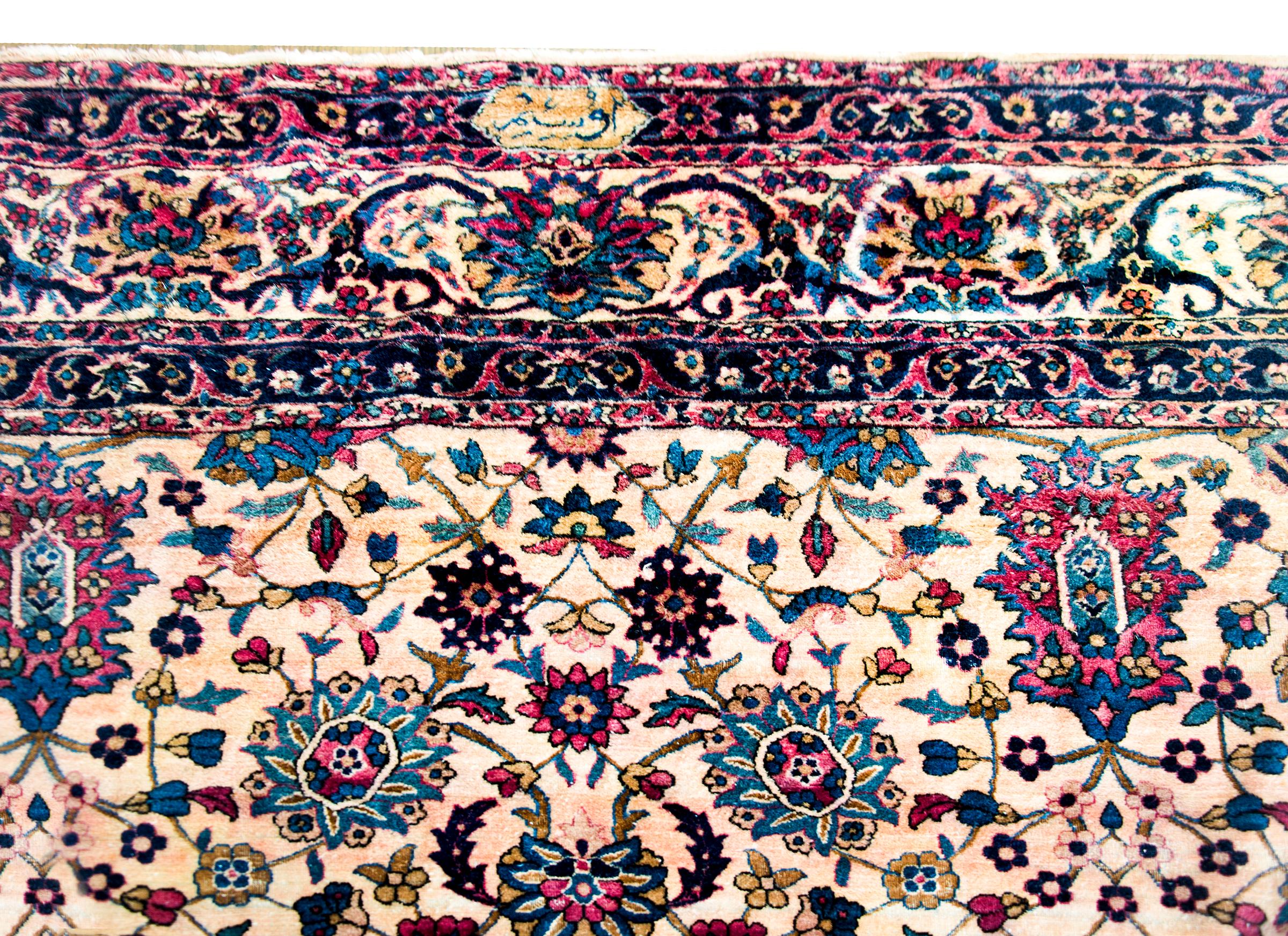 Early 20th Century Persian Yazd Rug For Sale 3