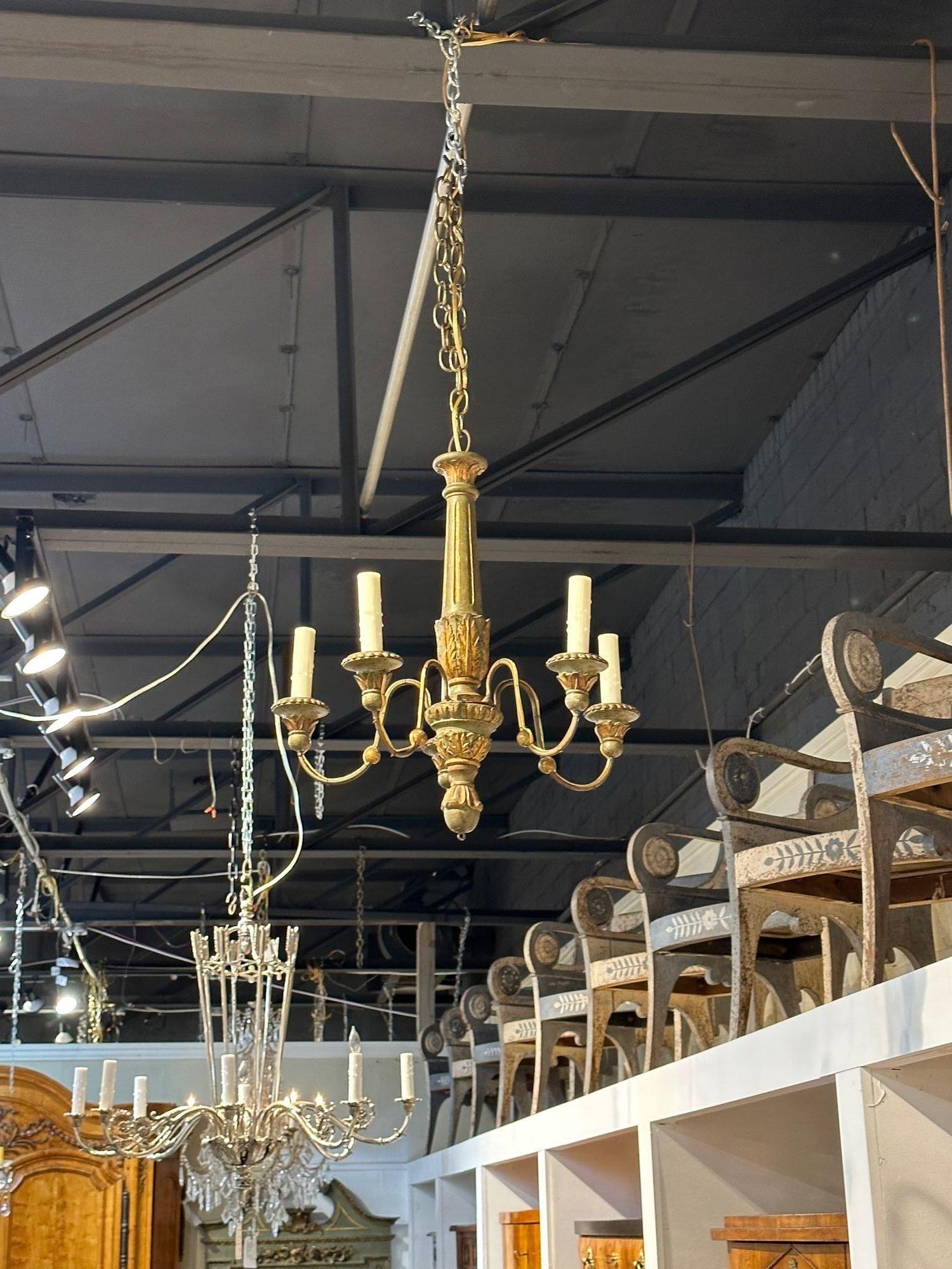Early 20th Century Petite Italian Parcel Giltwood Chandelier In Good Condition In Dallas, TX