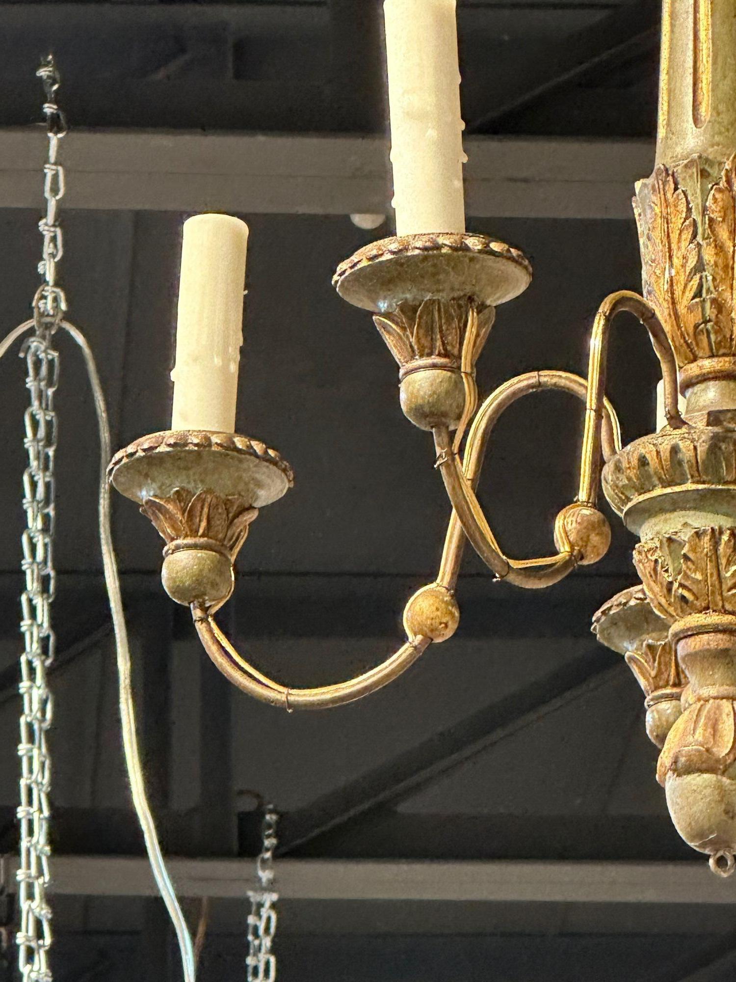 Early 20th Century Petite Italian Parcel Giltwood Chandelier For Sale 2