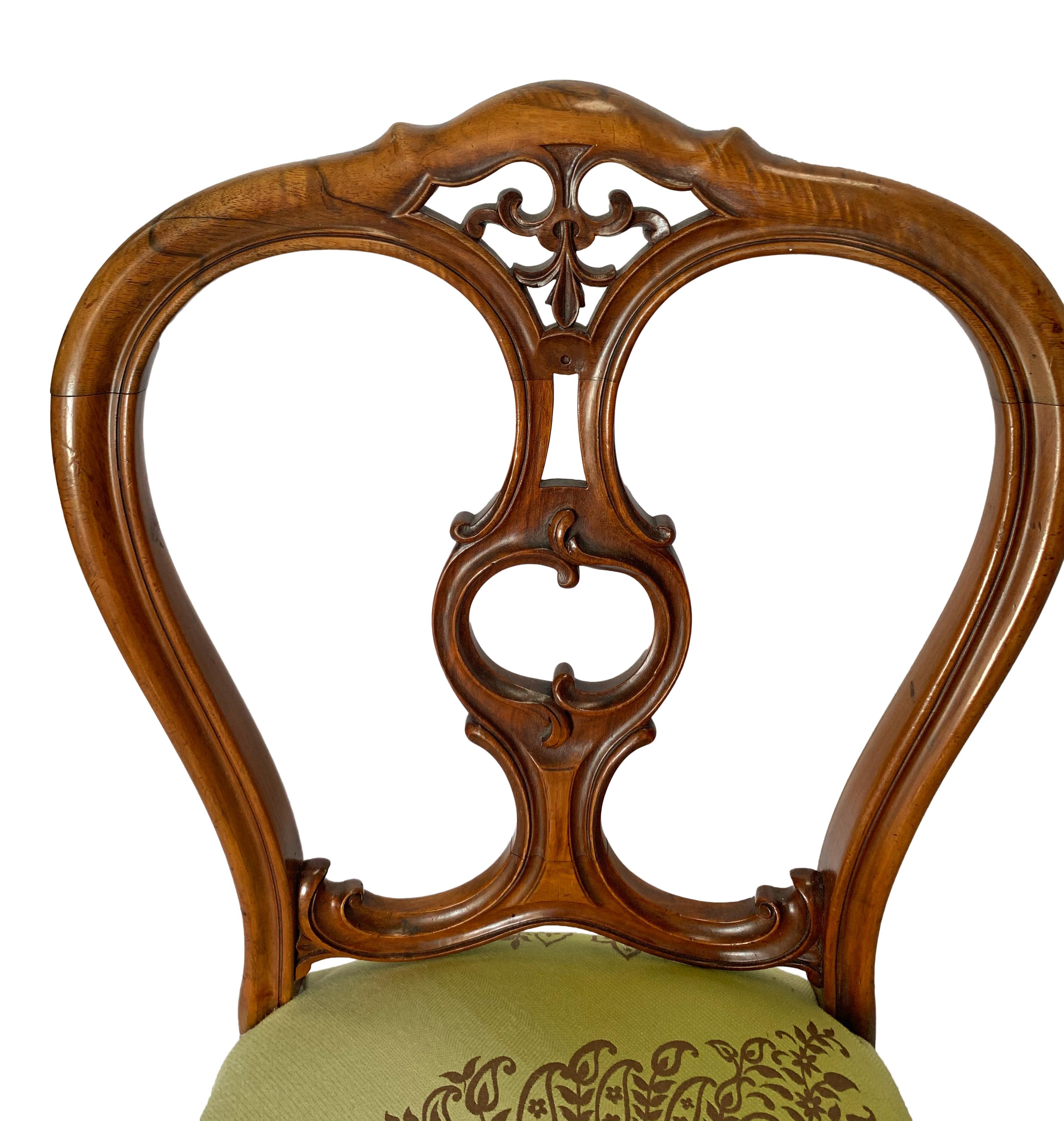 American Early 20th Century Petite Victorian Style Elegantly Sculpted Balloon Back Chairs For Sale