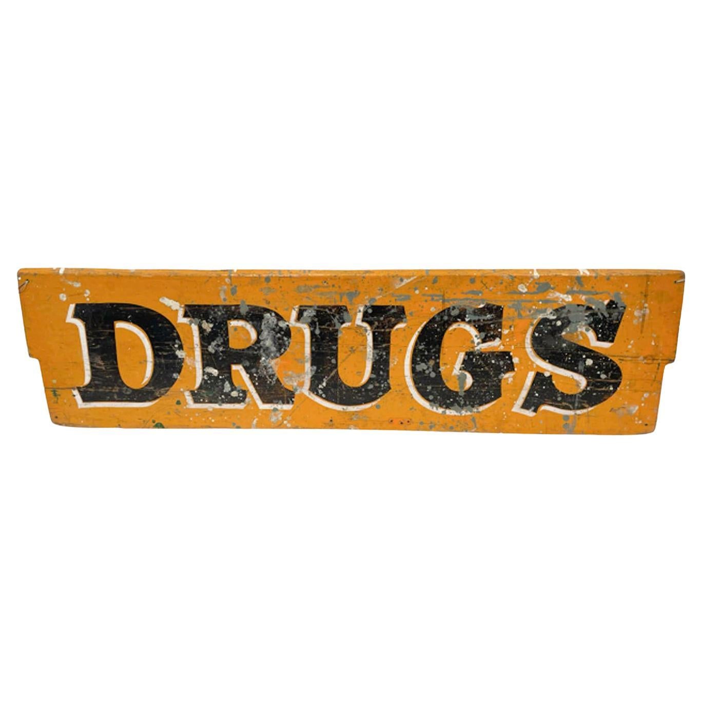 Pharmacy-Schild „DRUGS“ aus dem frühen 20. Jahrhundert, bemalt auf einem einzigen Karton
