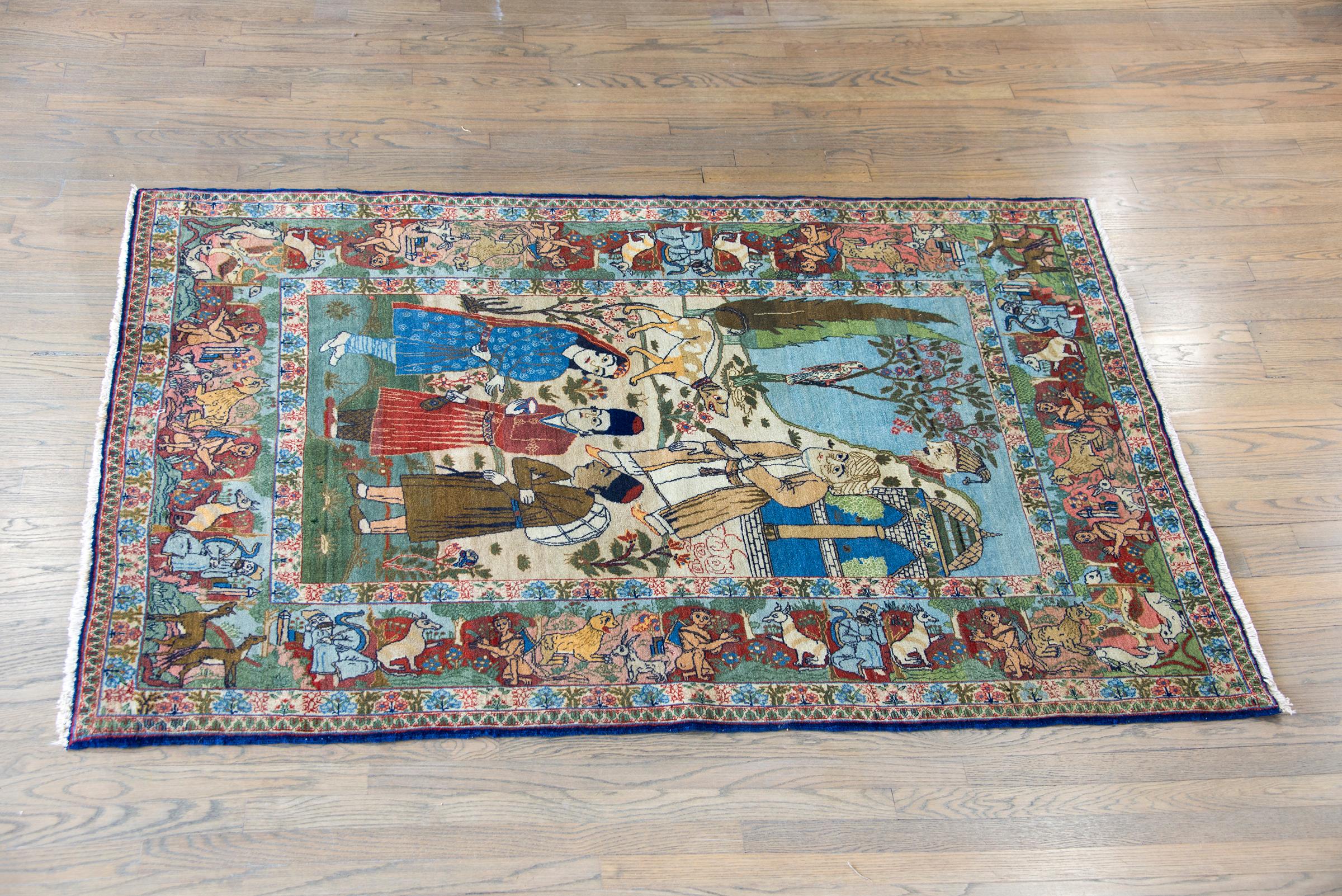 Early 20th Century Pictorial Isfahan Rug For Sale 6