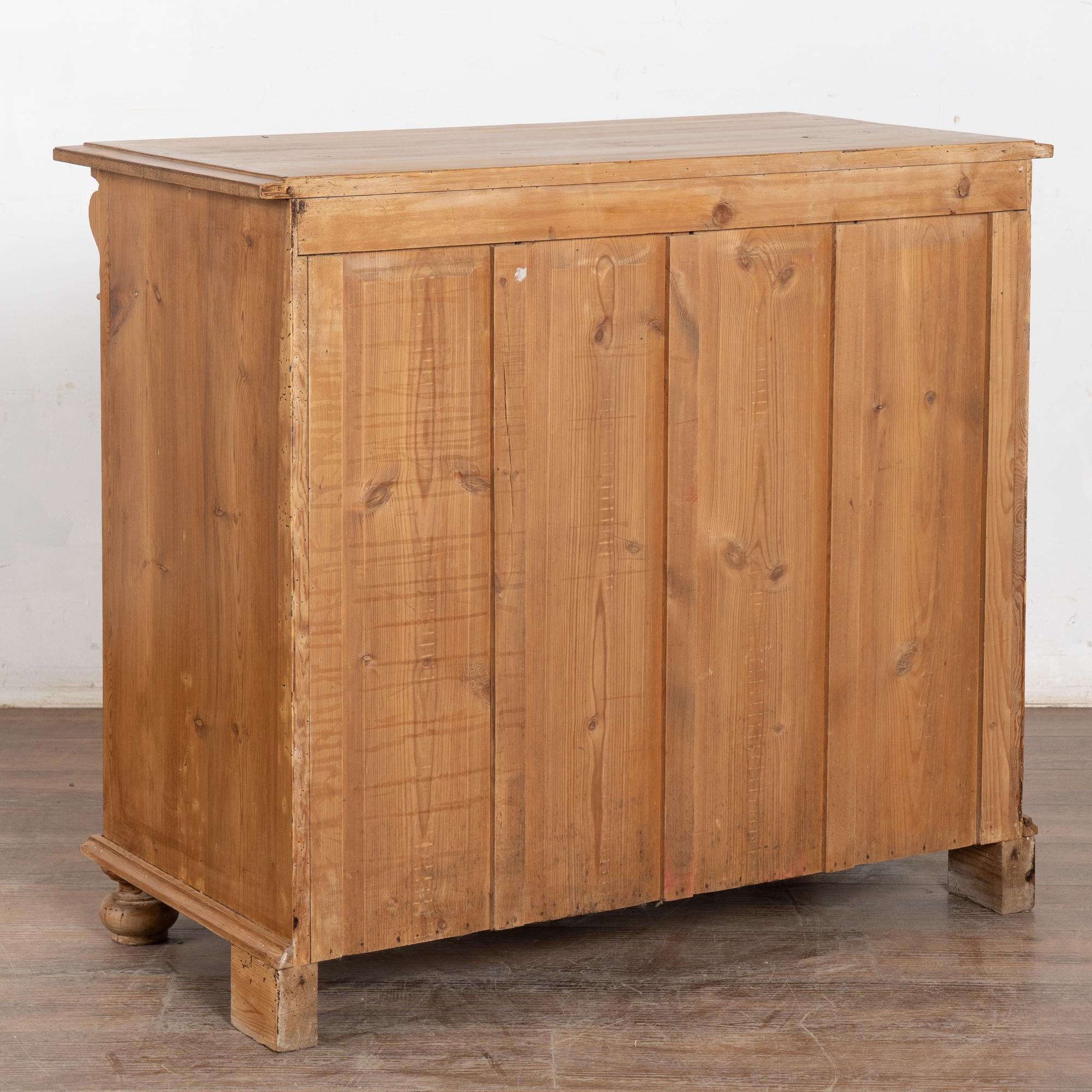 Credenza danese in pino dei primi del Novecento in vendita 6