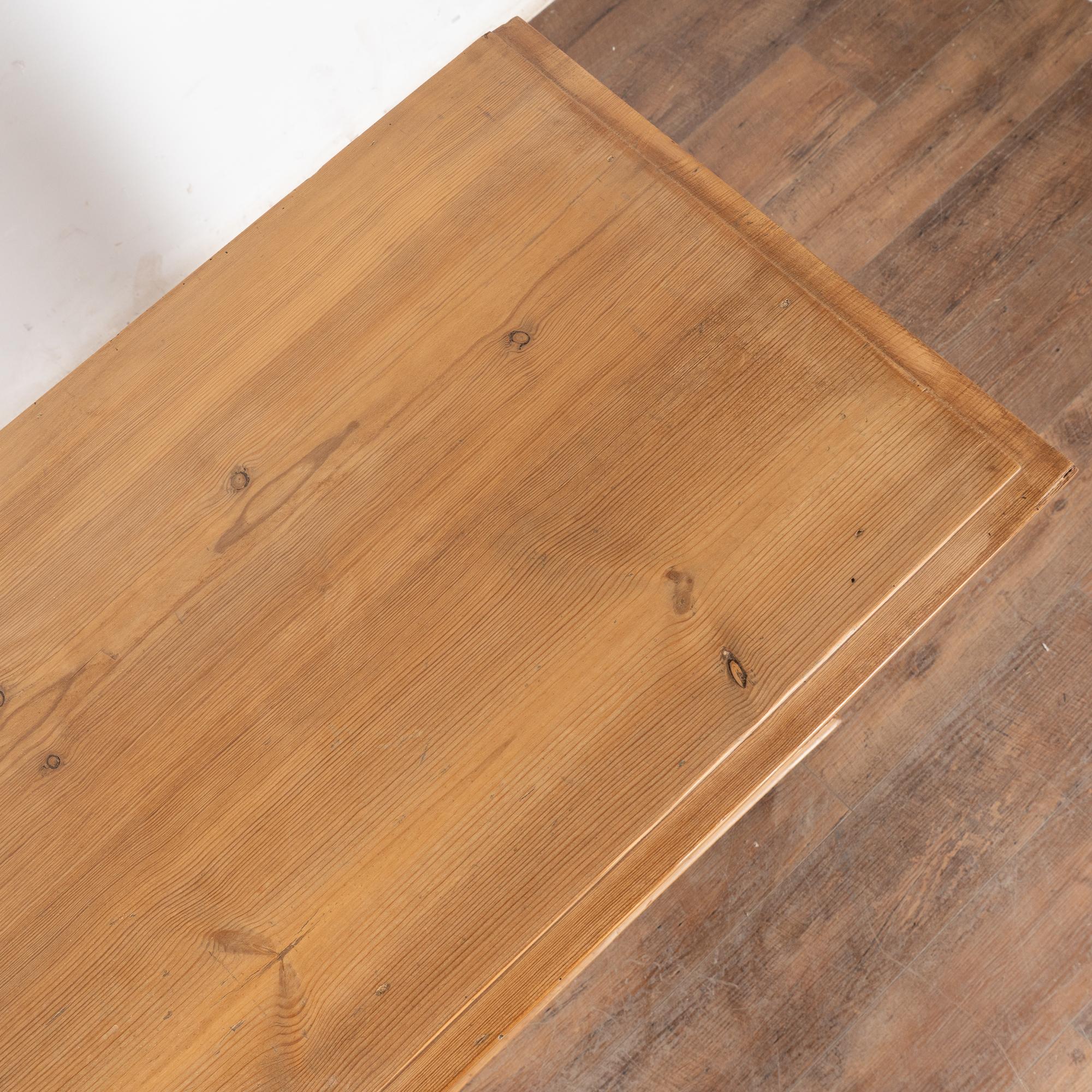 Pino Credenza danese in pino dei primi del Novecento in vendita