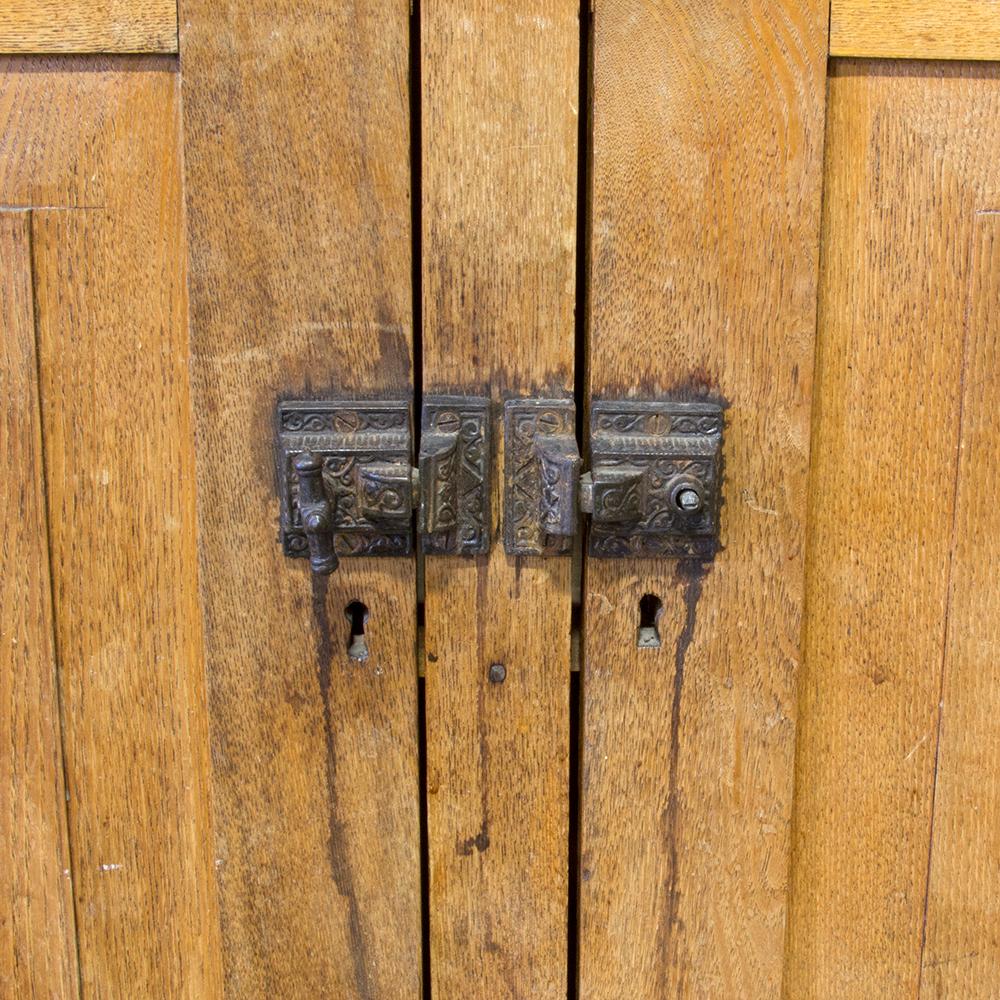 Early 20th Century Pine Hutch 1