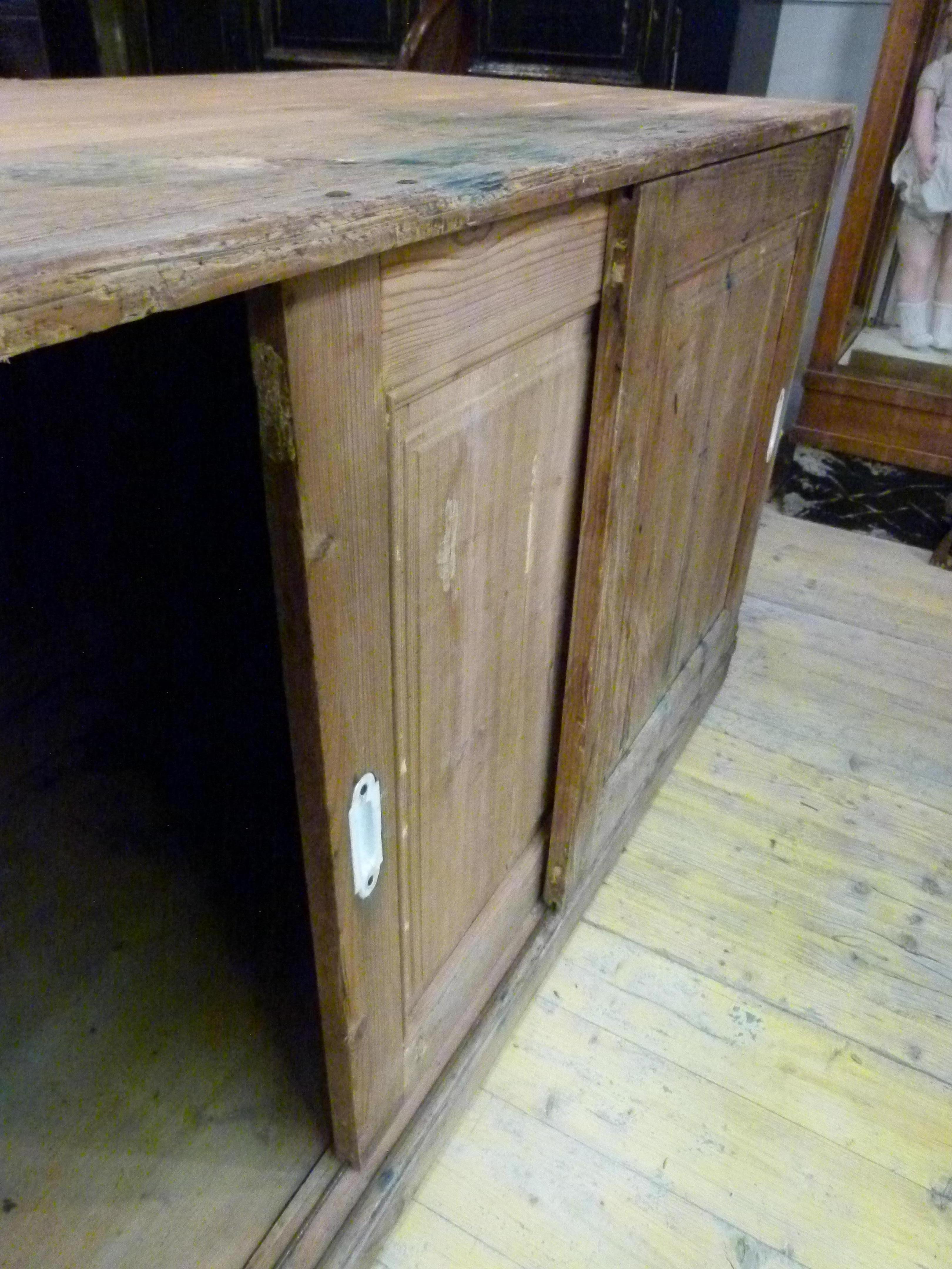 Early 20th Century Pine Wood Spanish Cabinet 10