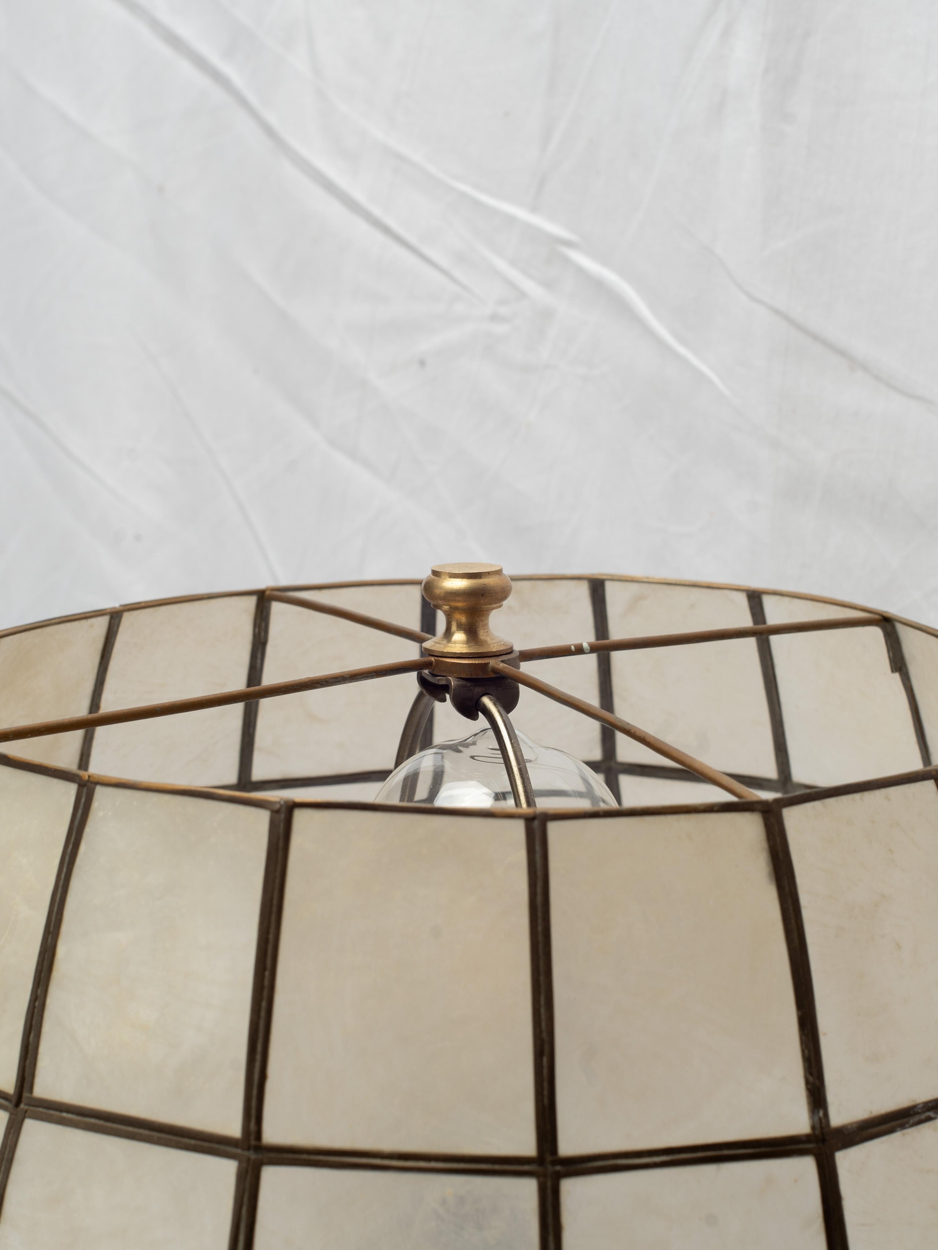 Early 20th Century Pittsburgh Olive Leaf Table Lamp In condizioni buone in vendita a Fort Collins, CO