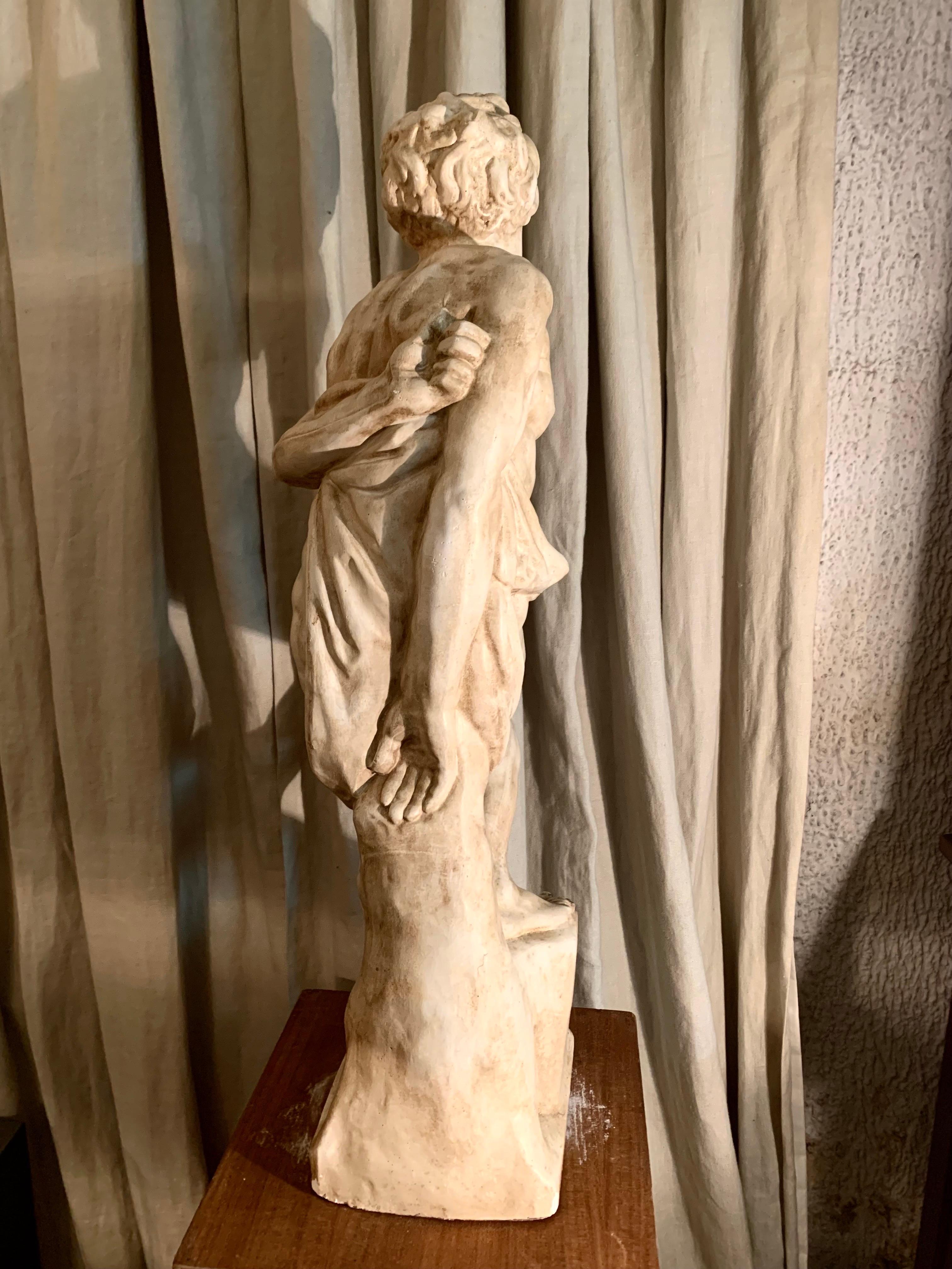 Anfang des 20. Jahrhunderts  Gips-Skulptur  Er wuchs Slave, Micchelangelo, auf.  im Zustand „Gut“ im Angebot in Madrid, ES