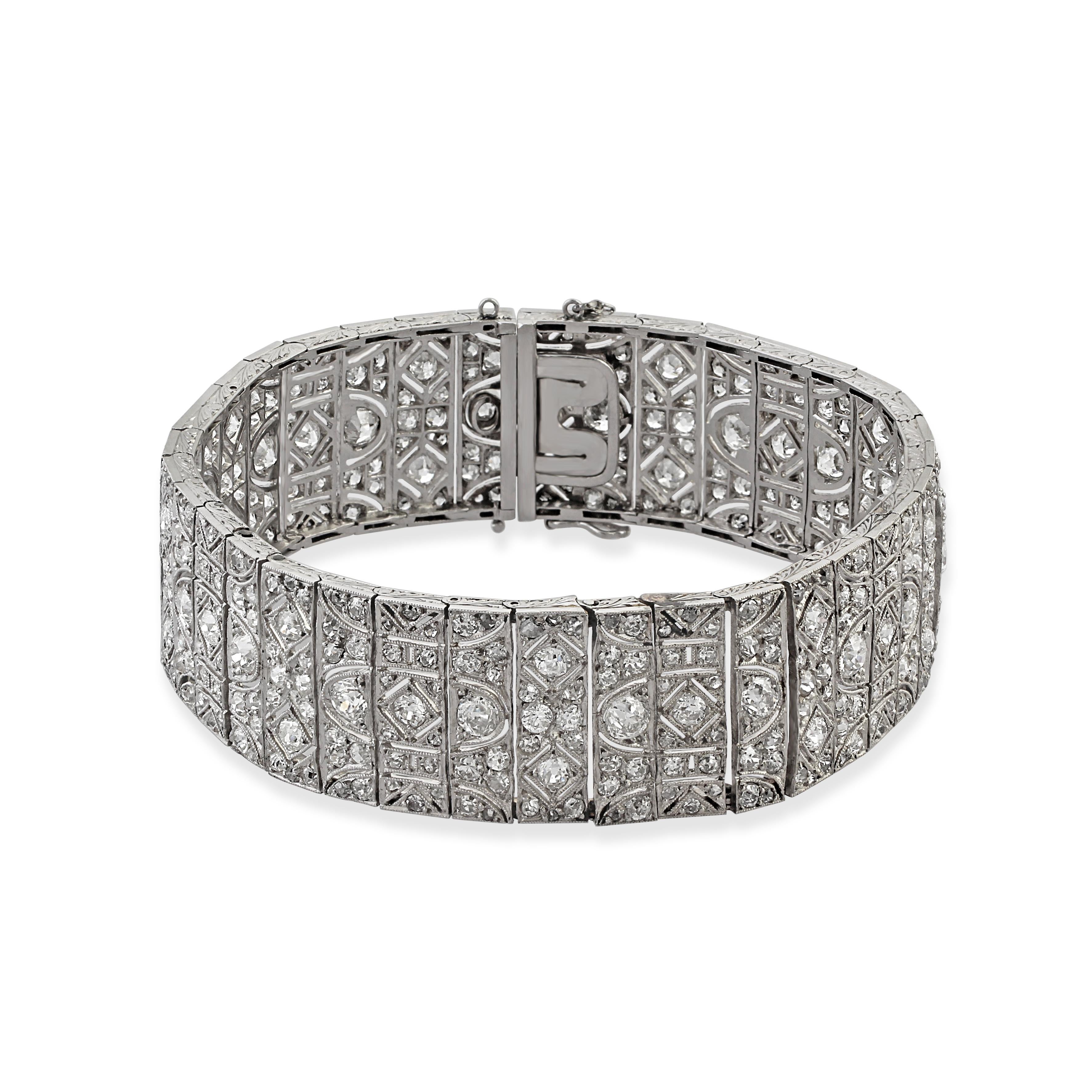 Women's or Men's Early 20th Century Platinum & Diamond Bracelet For Sale